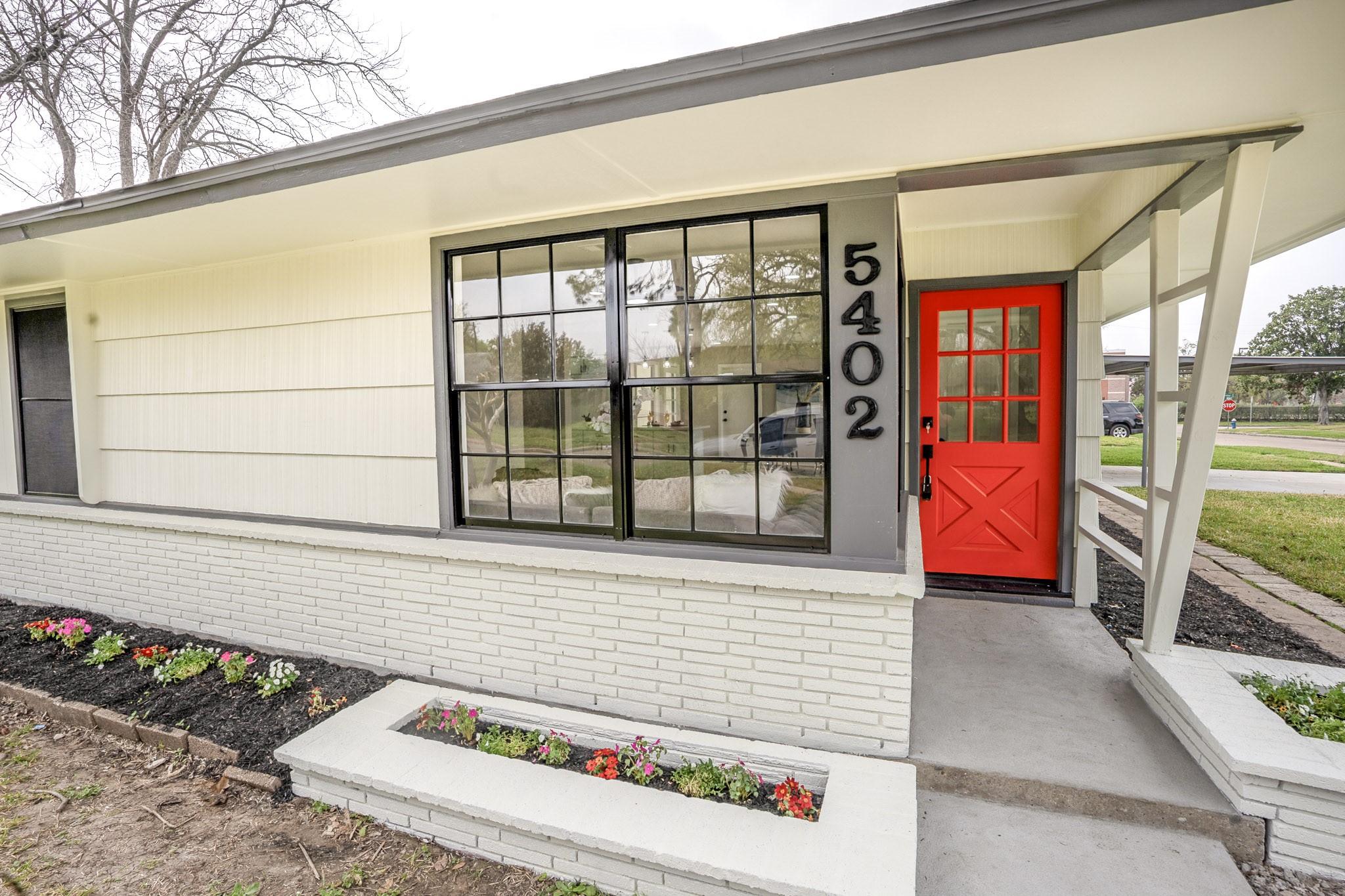 Meadow Creek Ln, Houston, TX 77017