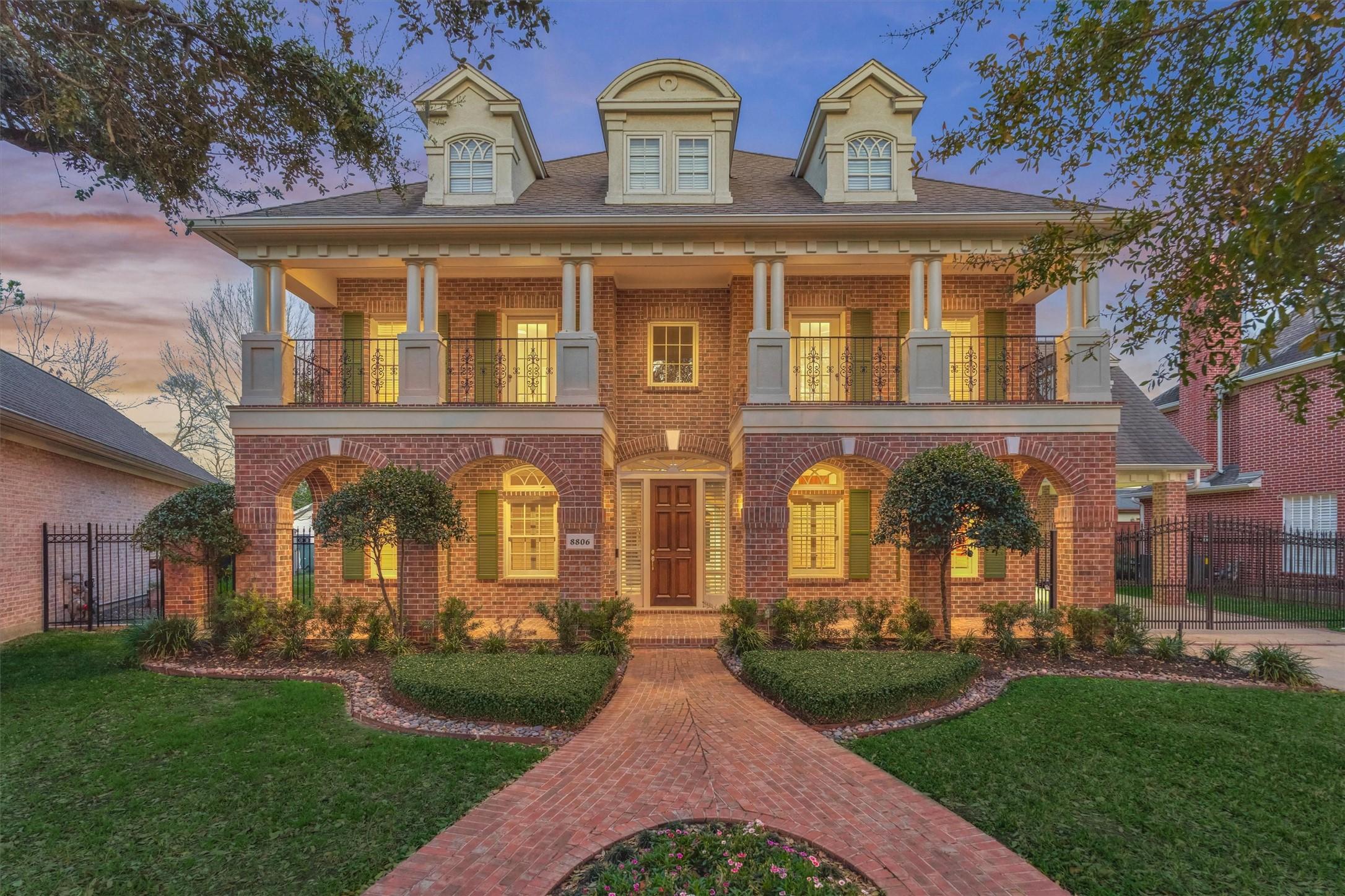 Heather Cir, Houston, TX 77055