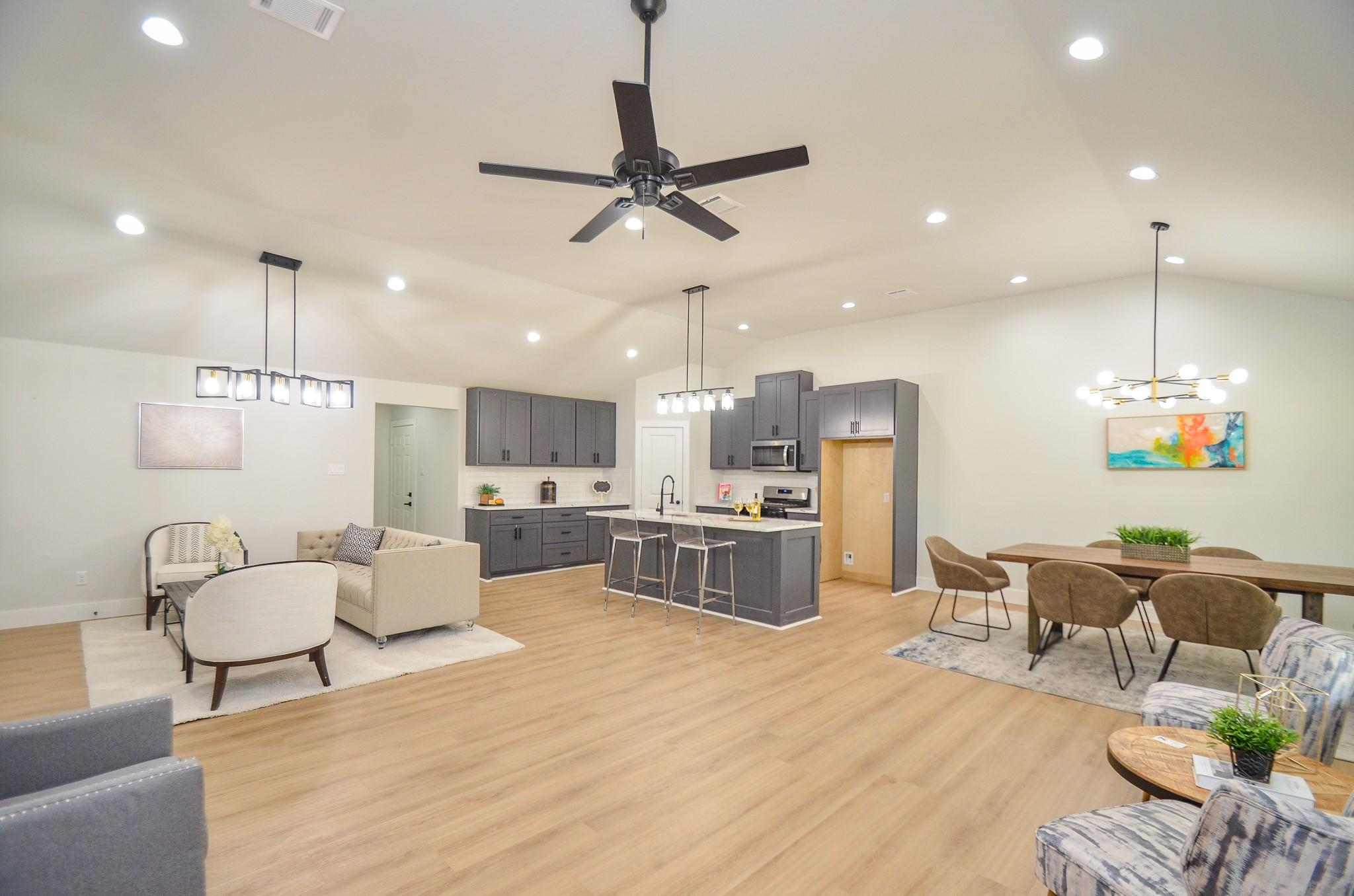 Groveton St, Houston, TX 77033