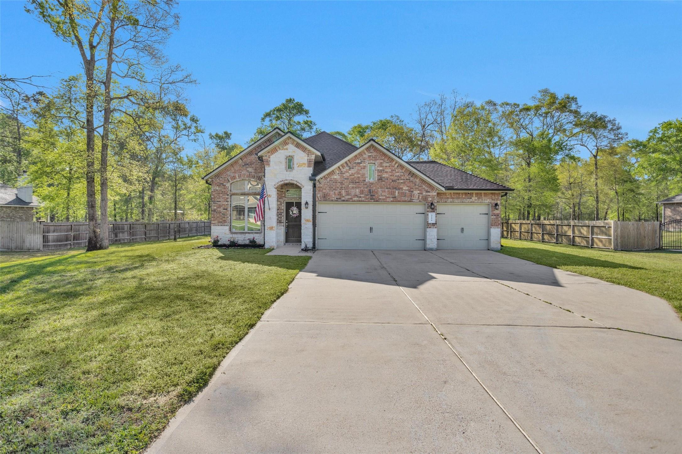 Silver Back Trl, Conroe, TX 77303