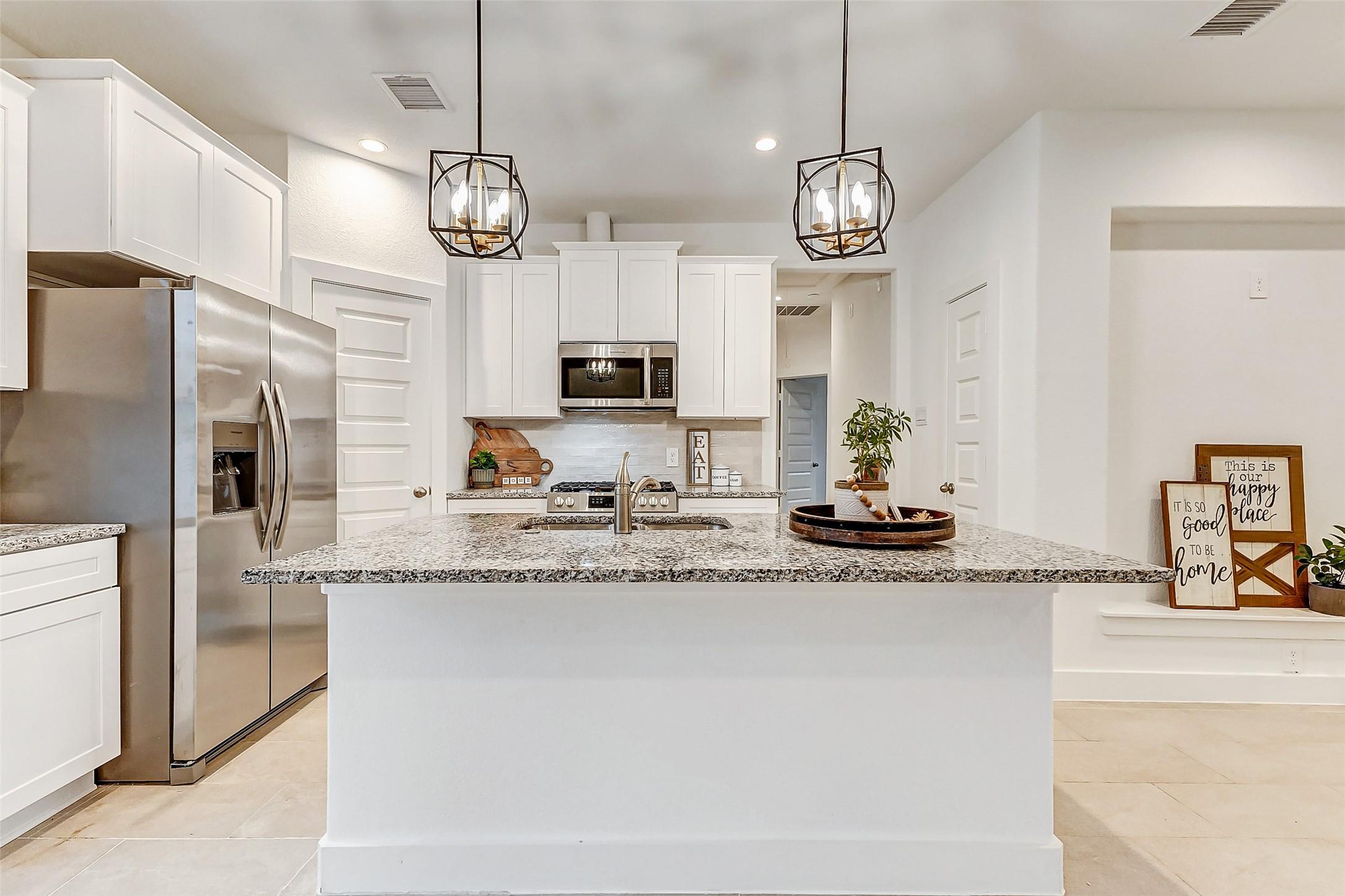 Primrose St, Houston, TX 77017