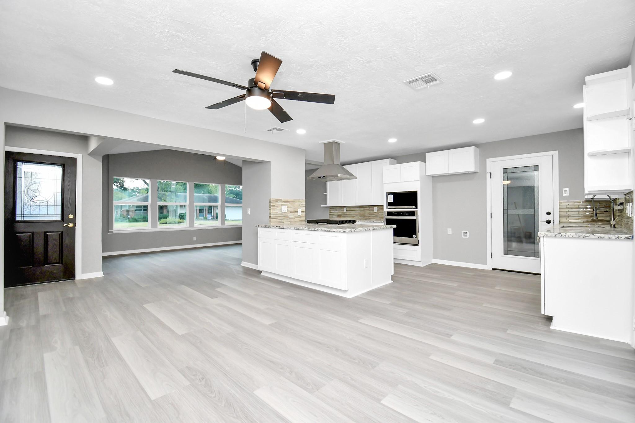 Creekbend Dr, Houston, TX 77096