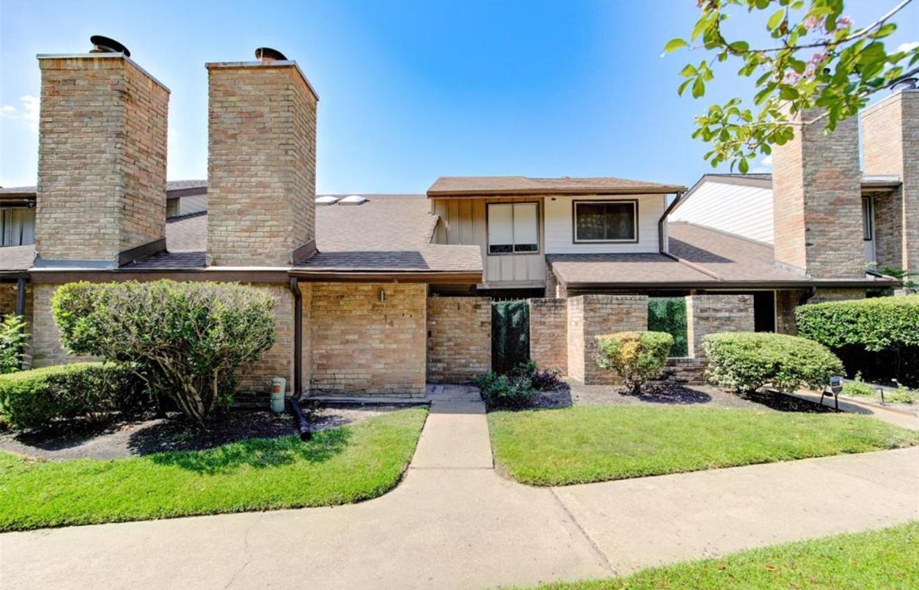 Ellinger Ln, Houston, TX 77040