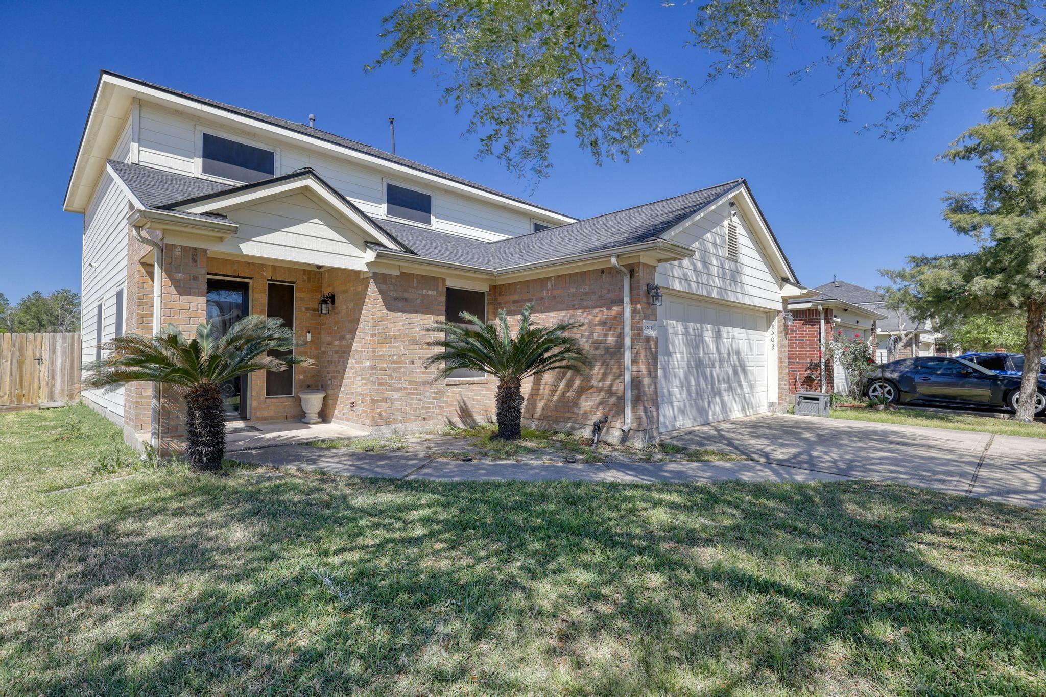 Doskocil Dr, Houston, TX 77044
