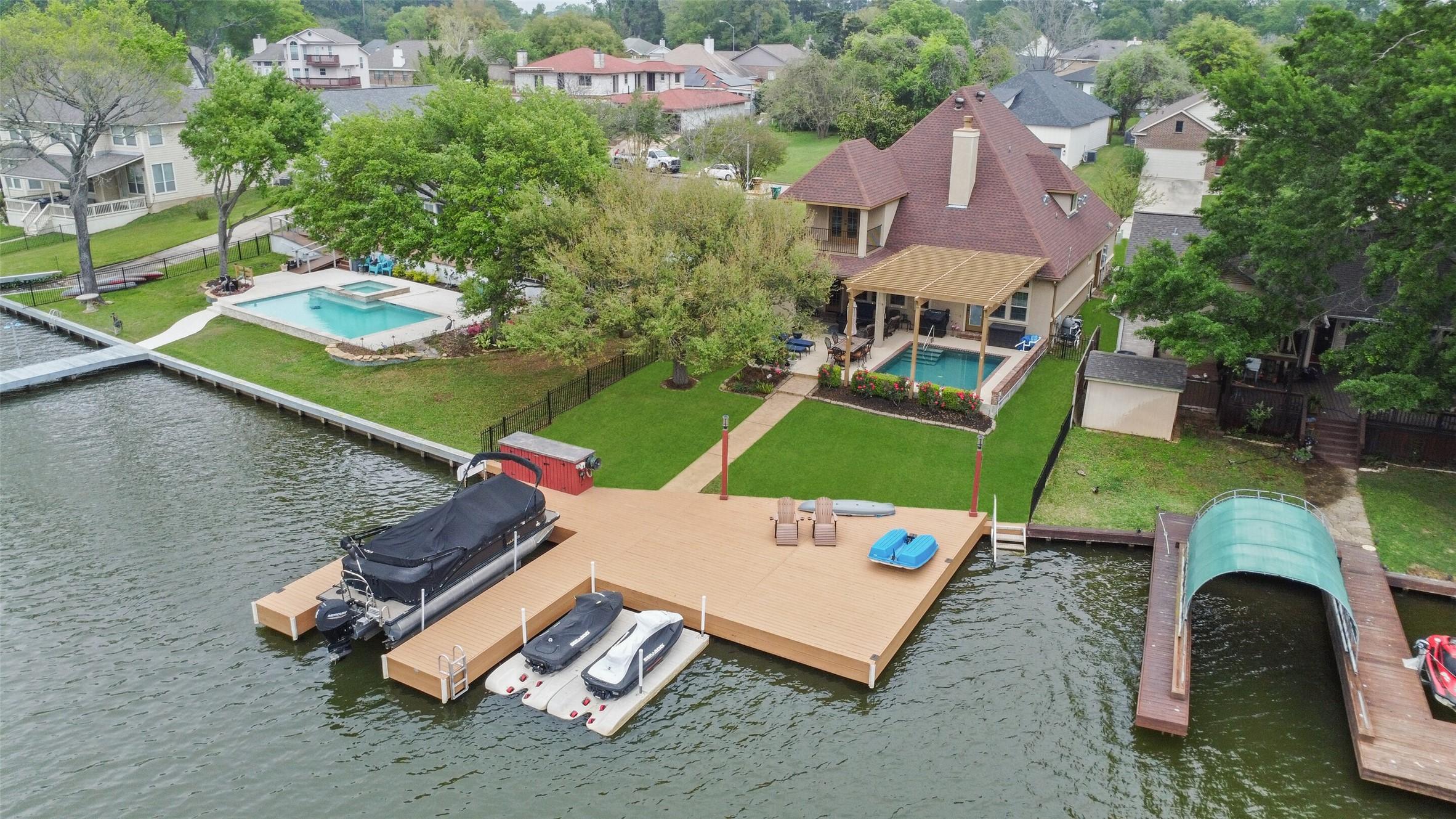 Pleasure Lake Dr, Willis, TX 77318