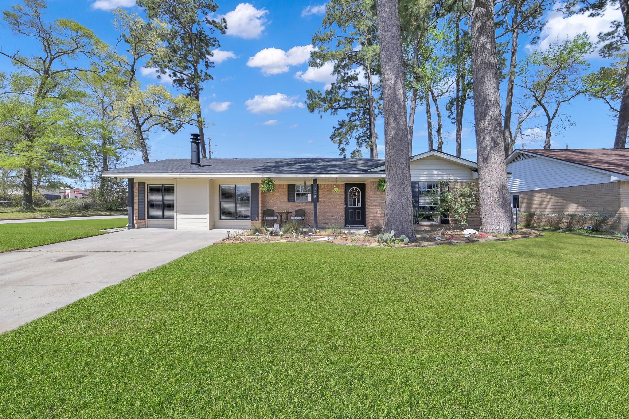 Windswept Dr, Conroe, TX 77301