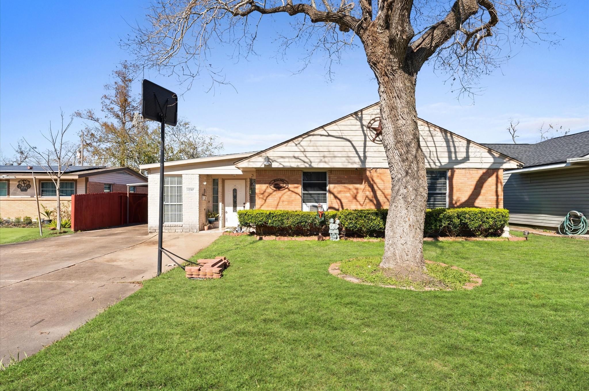 Palmfree St, Houston, TX 77034