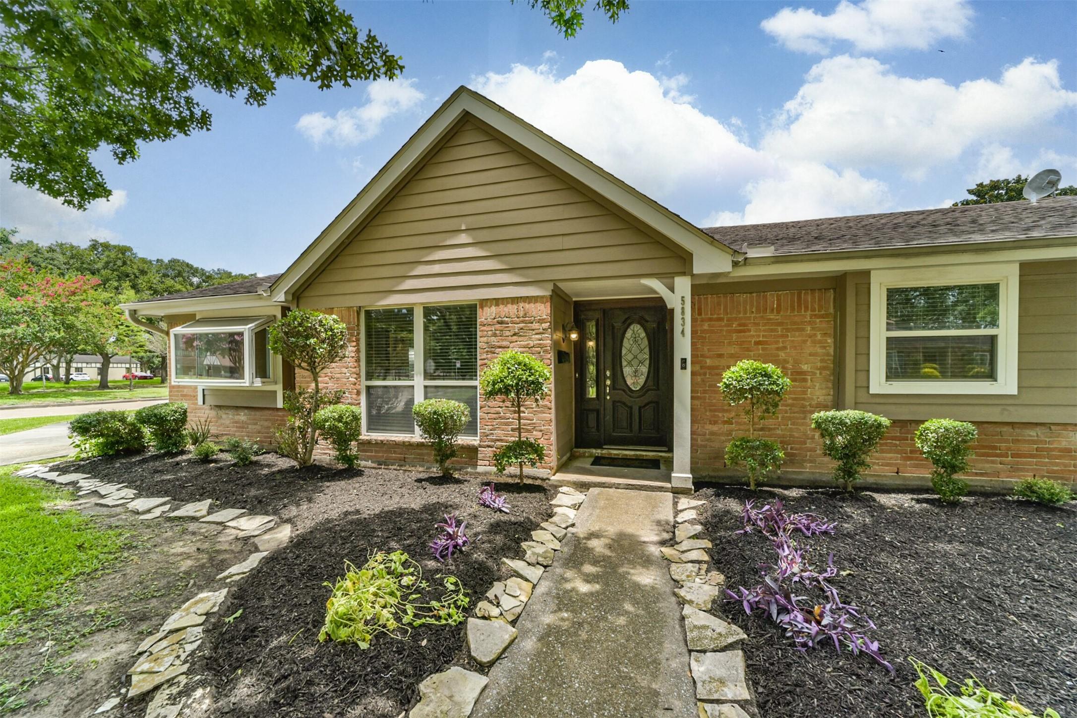 Cheena Dr, Houston, TX 77096
