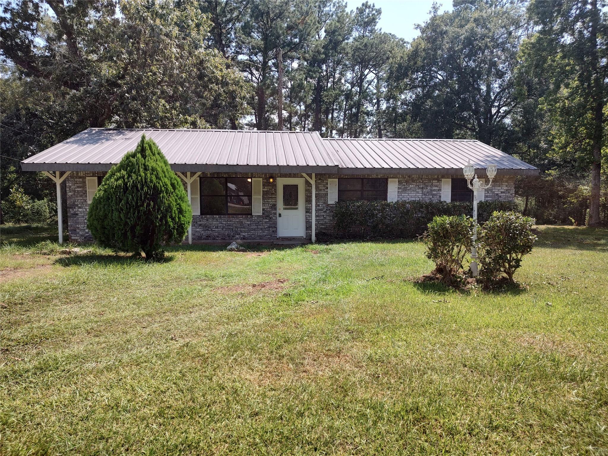 Elliott St, Vidor, TX 77662
