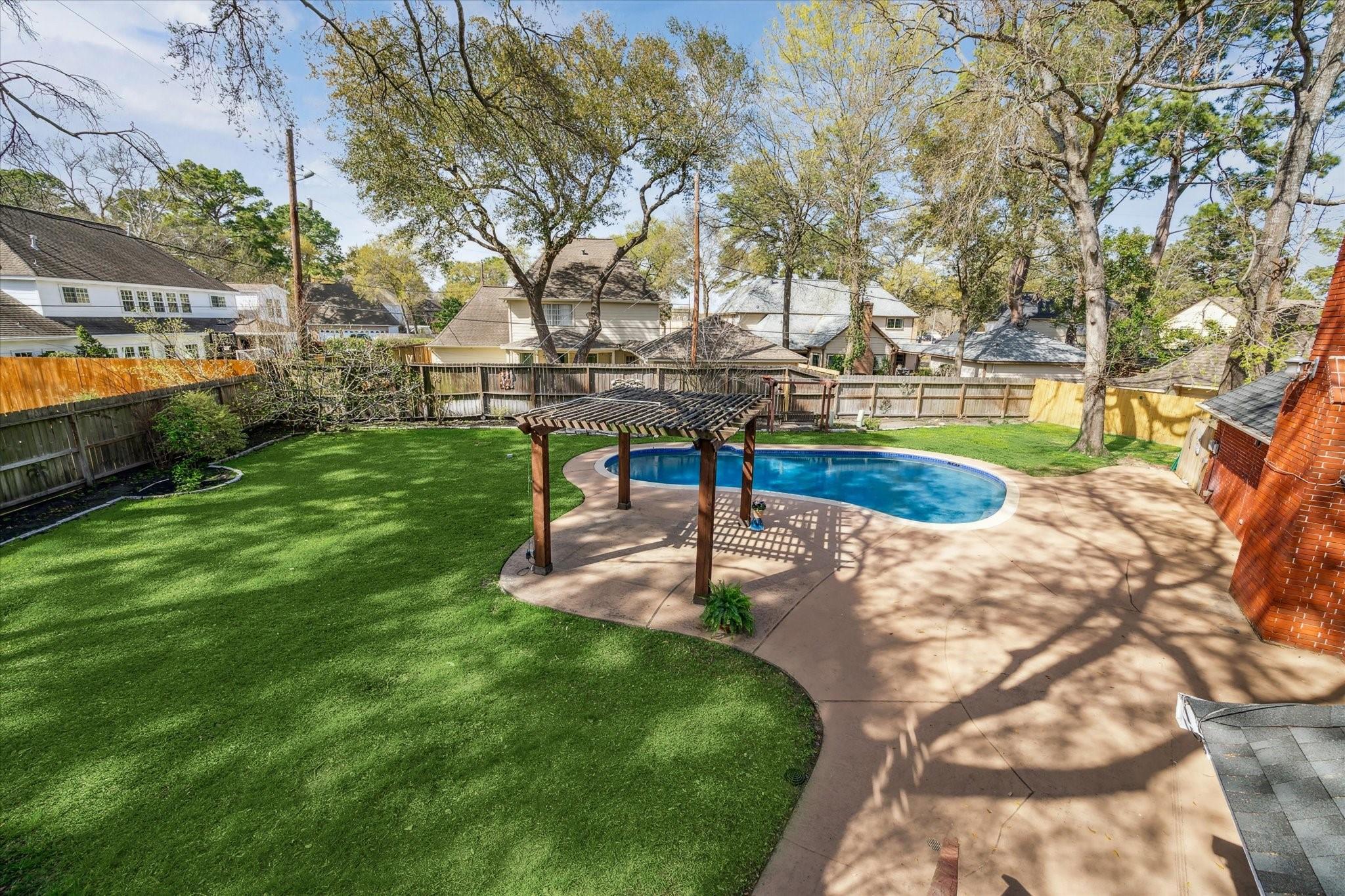 Kempton Park Dr, Spring, TX 77379