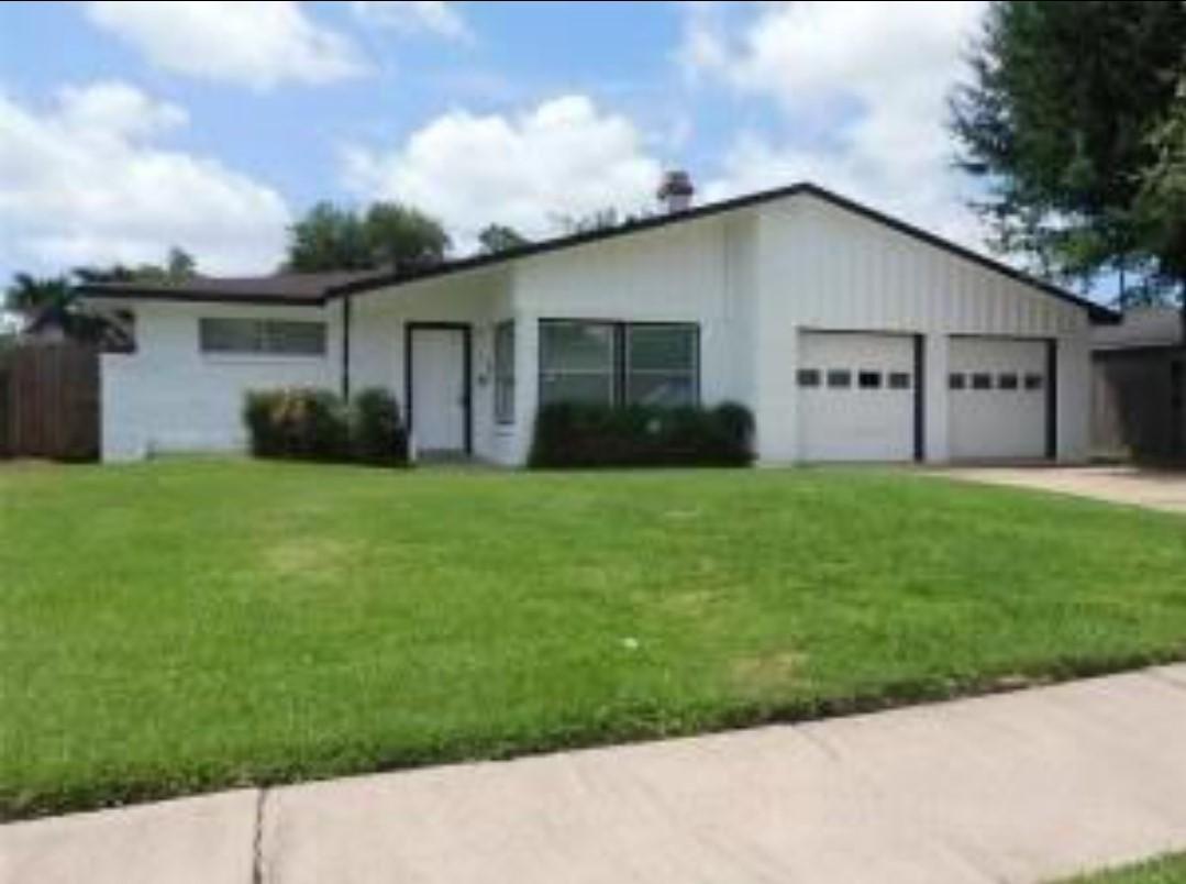 Princess Dr, Houston, TX 77034