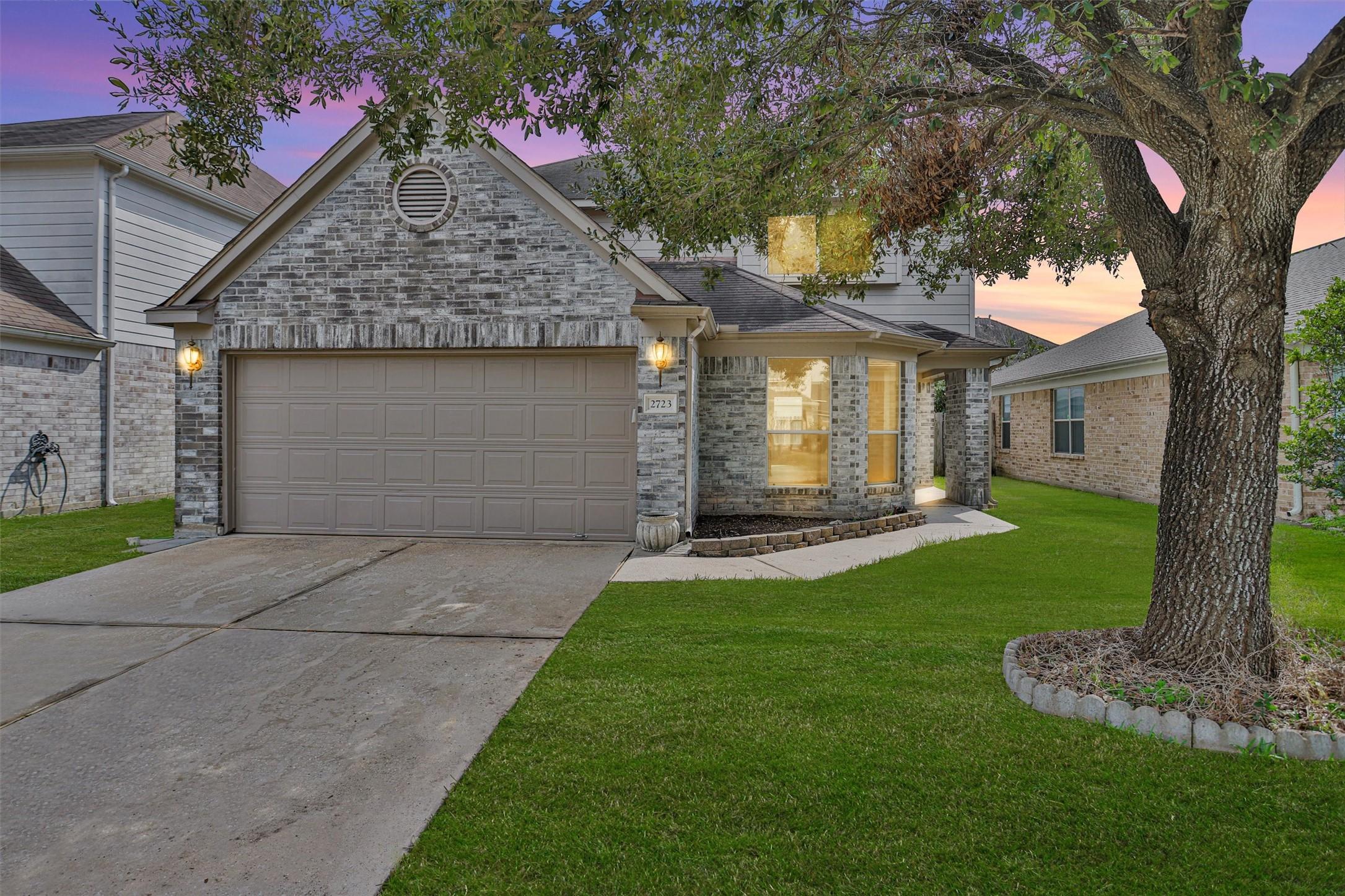Oakland Brook St, Houston, TX 77038
