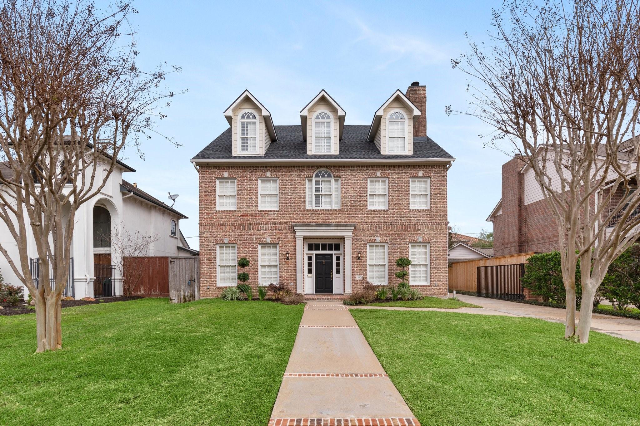 Fairdale Ln, Houston, TX 77056