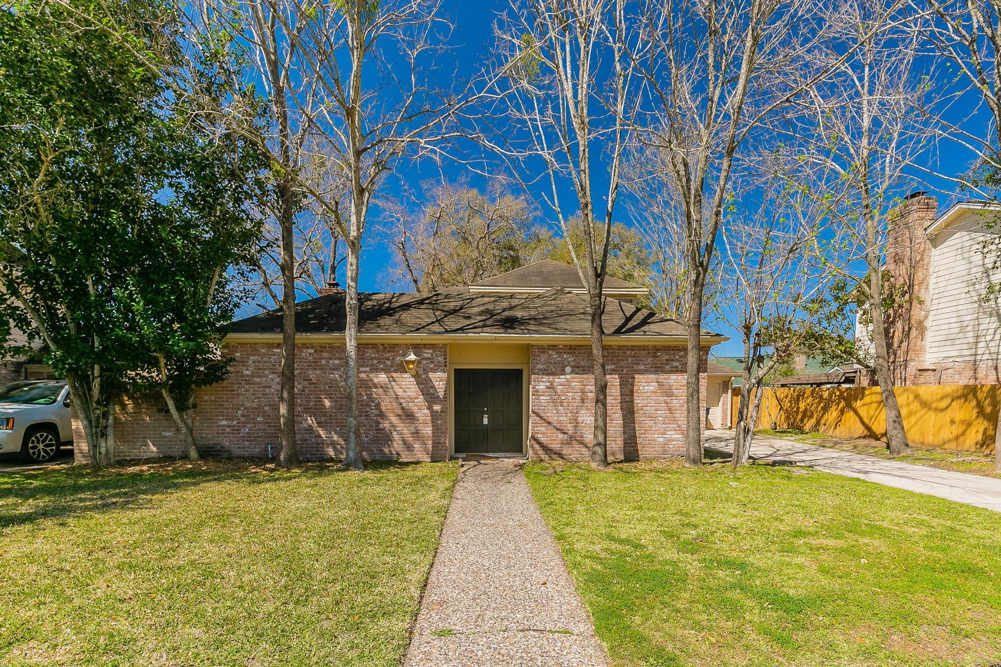 Paseo Del Rey Dr, Houston, TX 77083