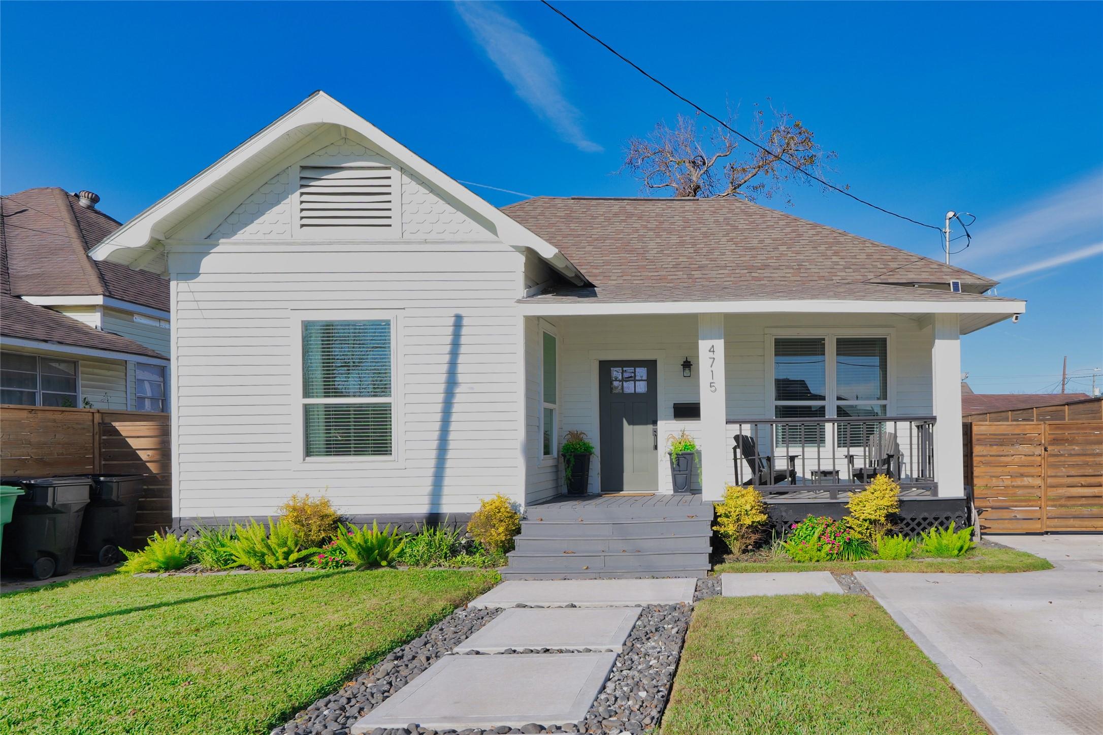 Brady St, Houston, TX 77011