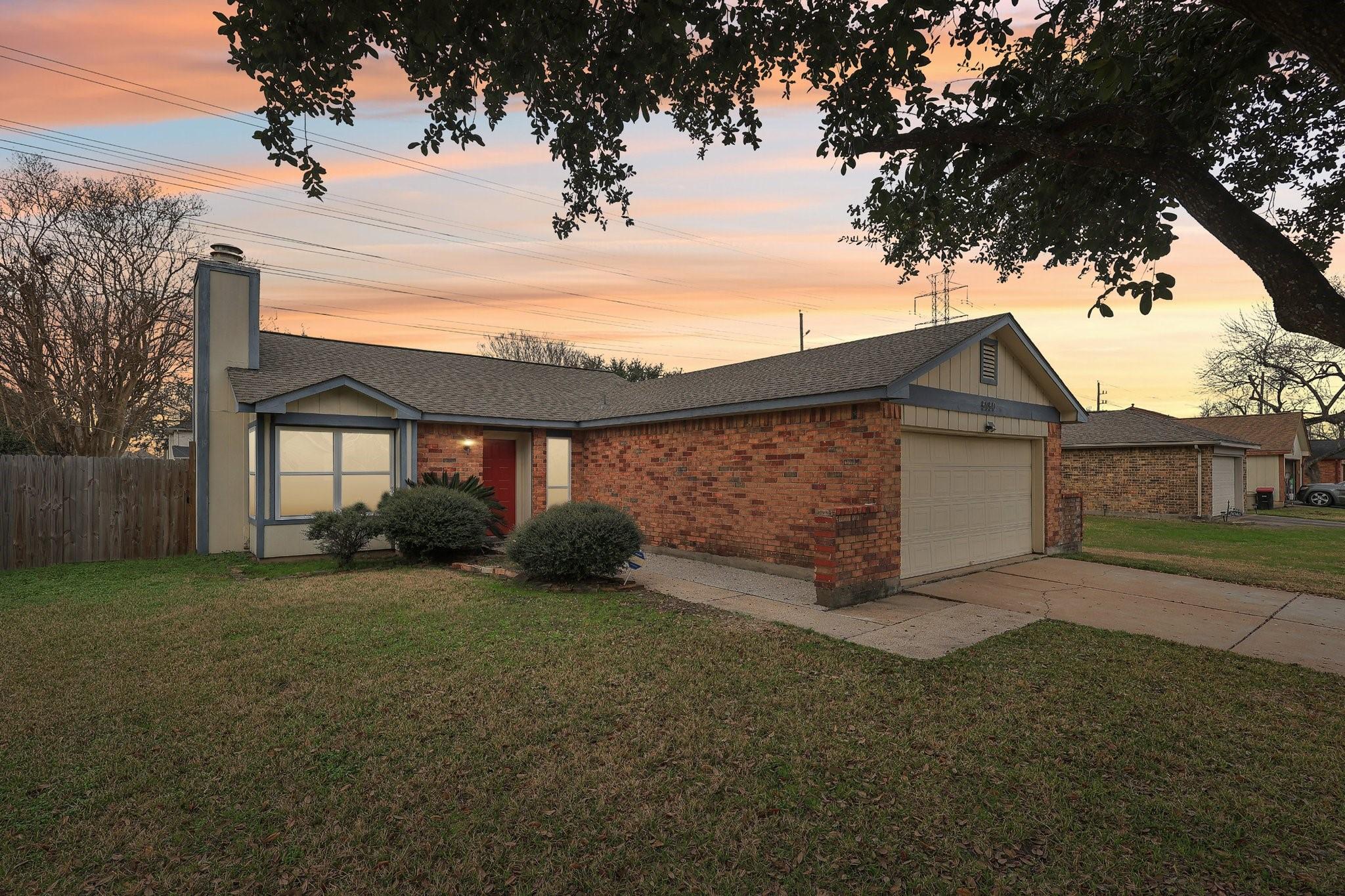 Kleinway Dr, Houston, TX 77066
