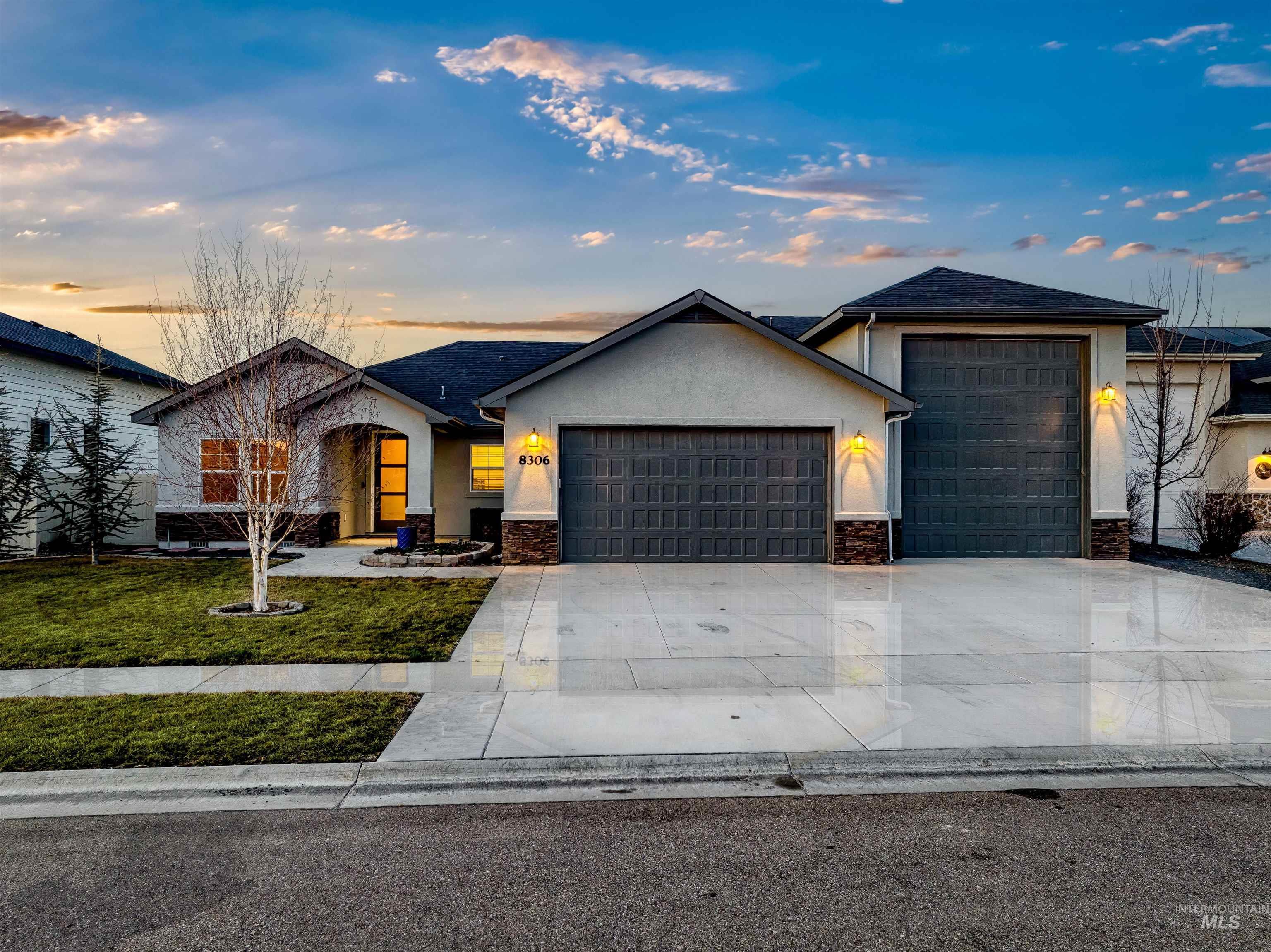 E Timberlake St, Nampa, ID 83687