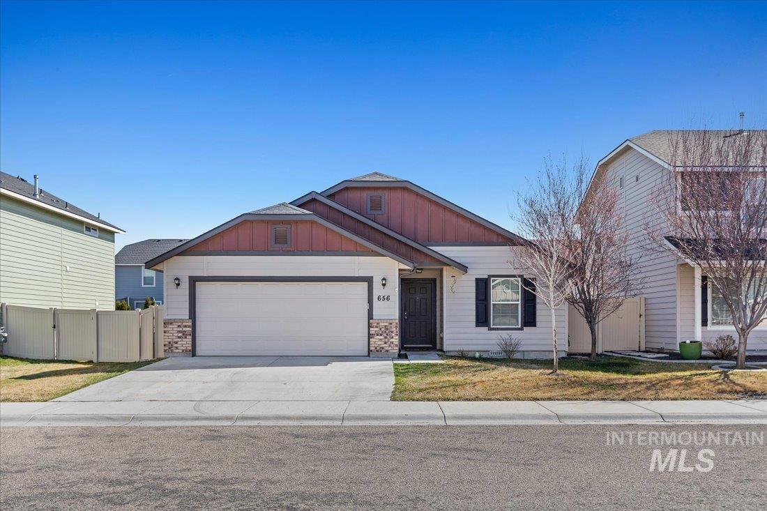 N Scotney Ave, Meridian, ID 83642