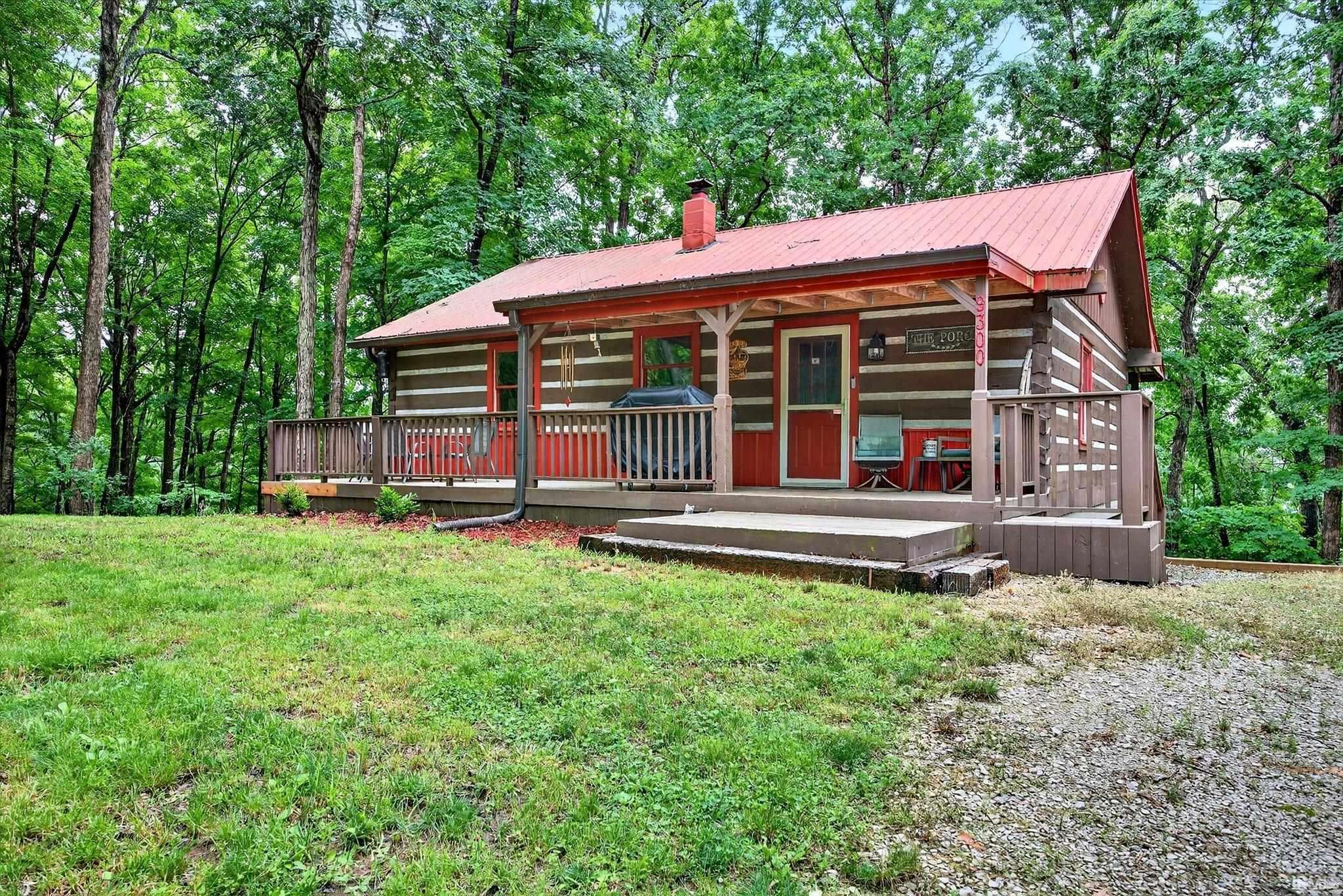 Derrett Rd, Unionville, IN 47468