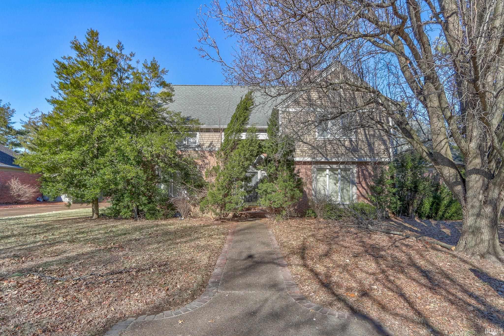 E Sycamore St, Evansville, IN 47715