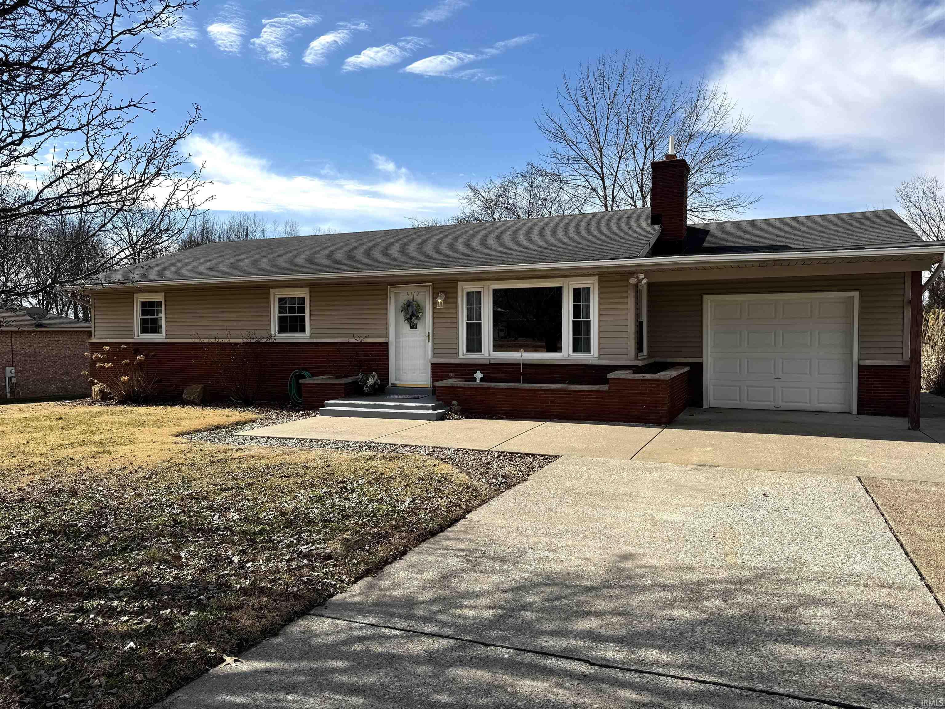 N Happe Rd, Evansville, IN 47720