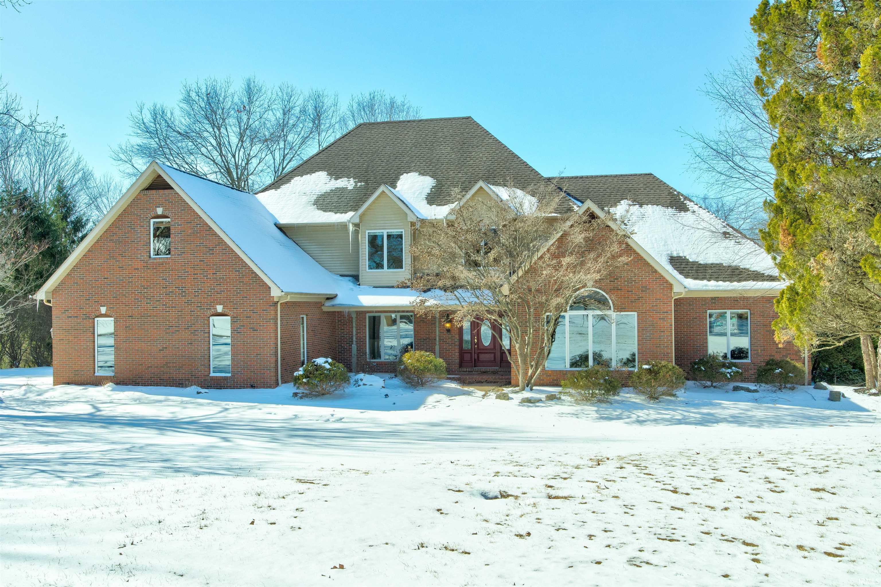 Remington Dr, Evansville, IN 47711