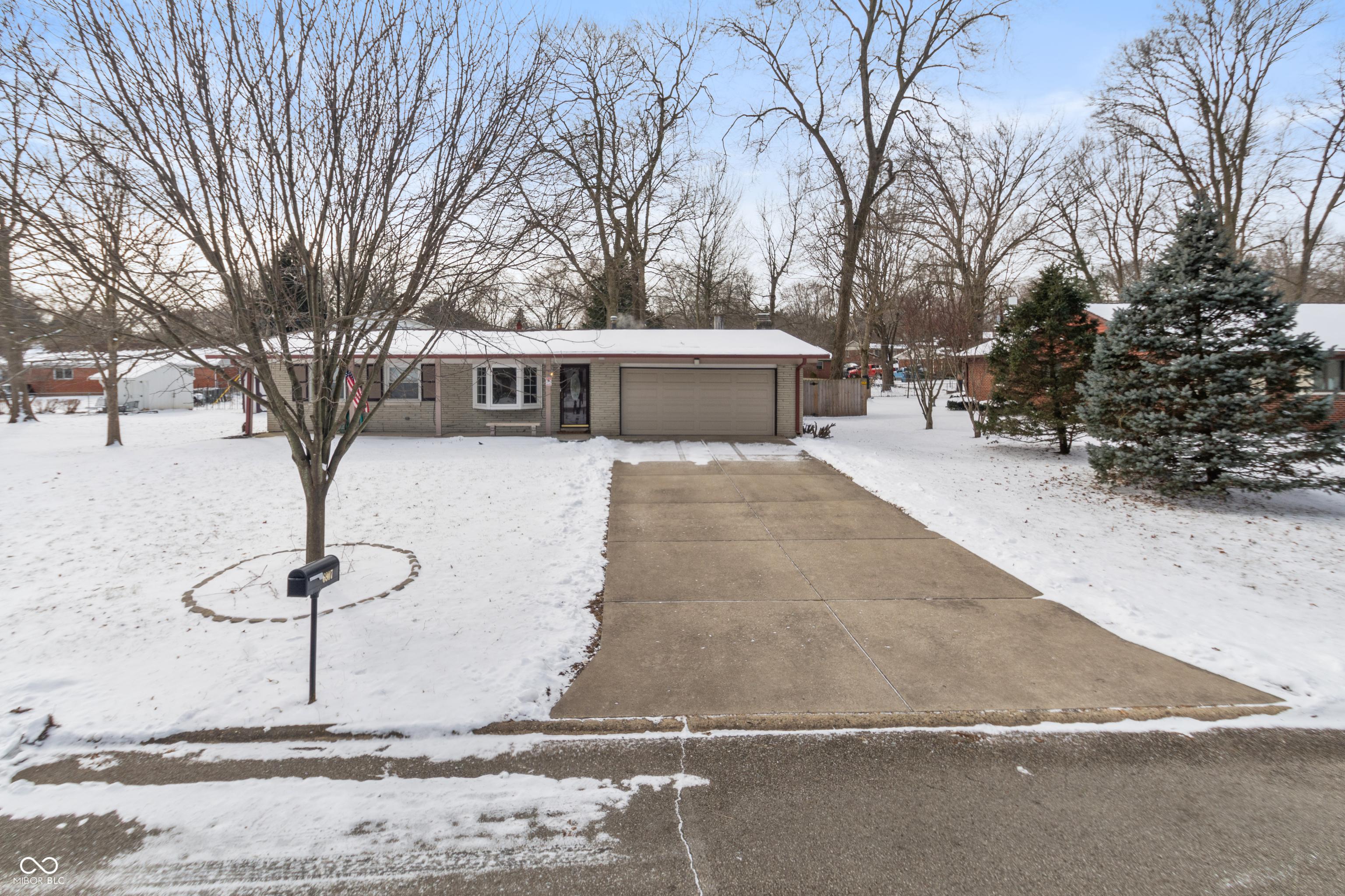 Buick Dr, Indianapolis, IN 46214