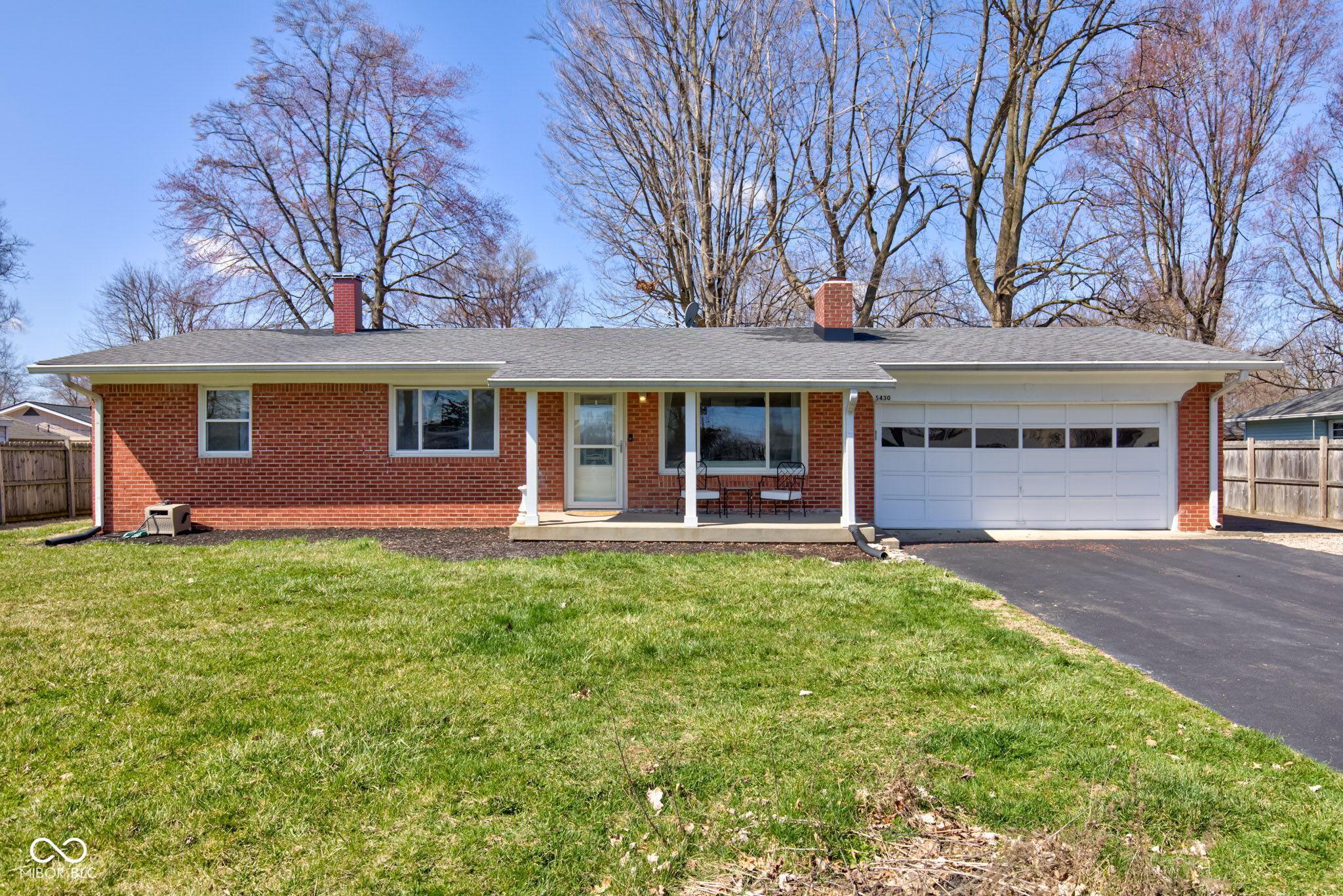 N Sadlier Dr, Indianapolis, IN 46226