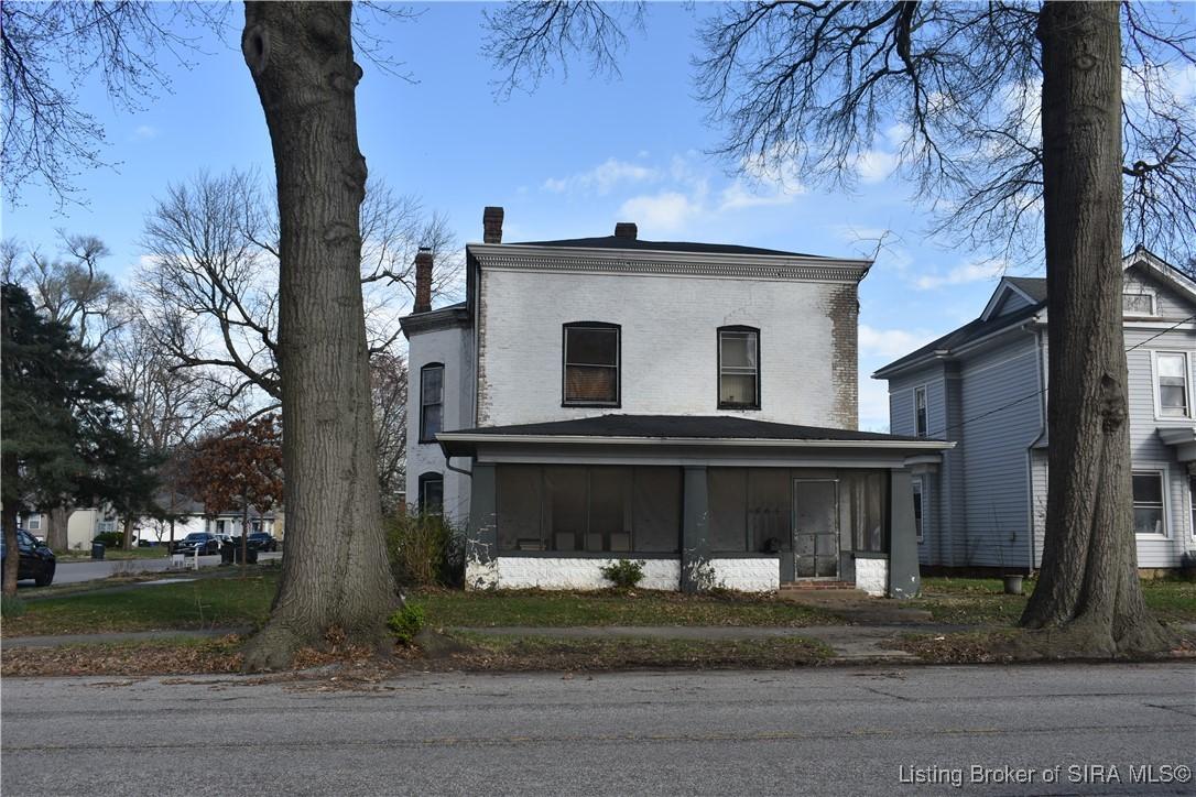 E Maple St, Jeffersonville, IN 47130
