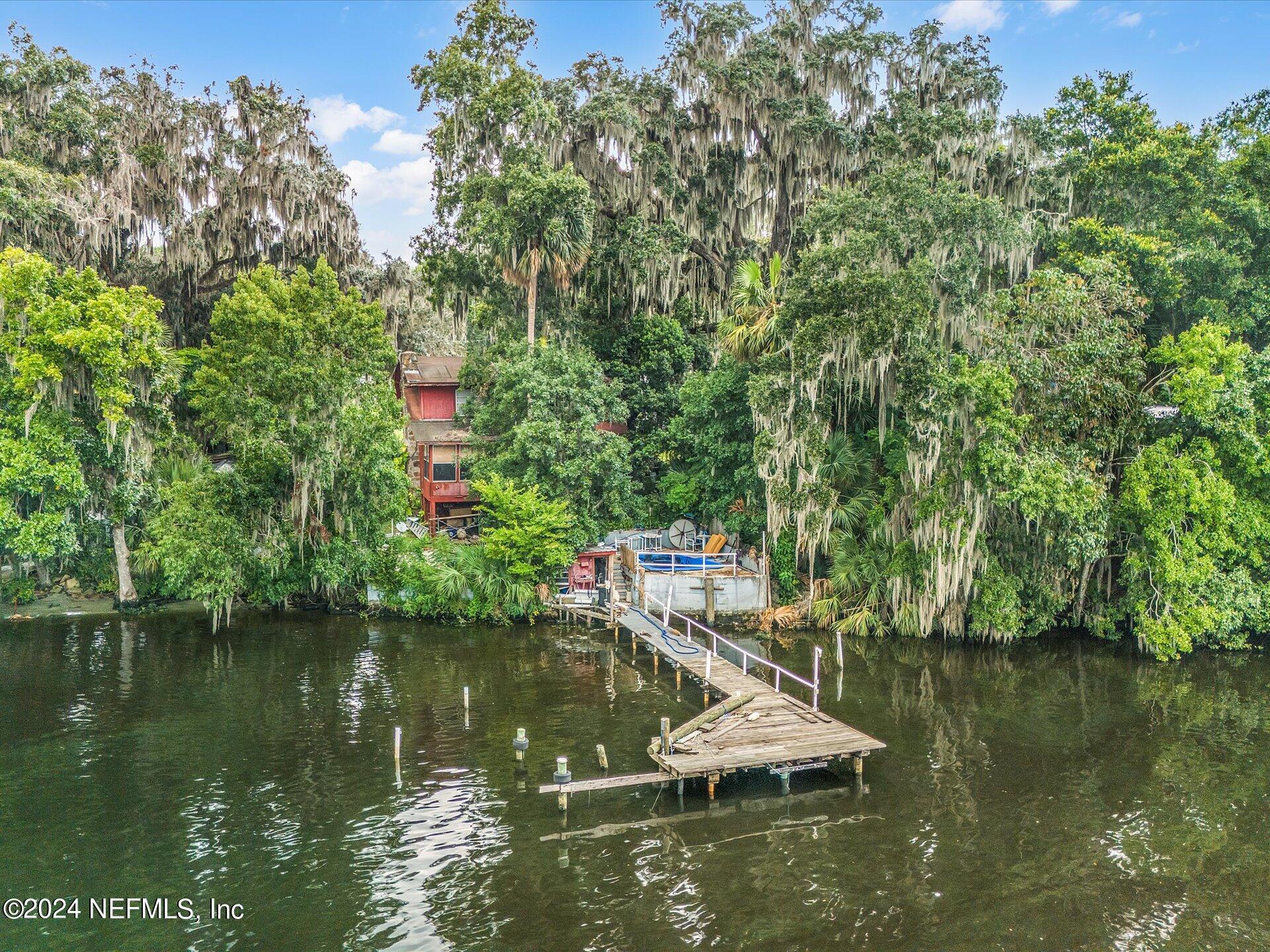 Rio Vista Ave, East Palatka, FL 32131