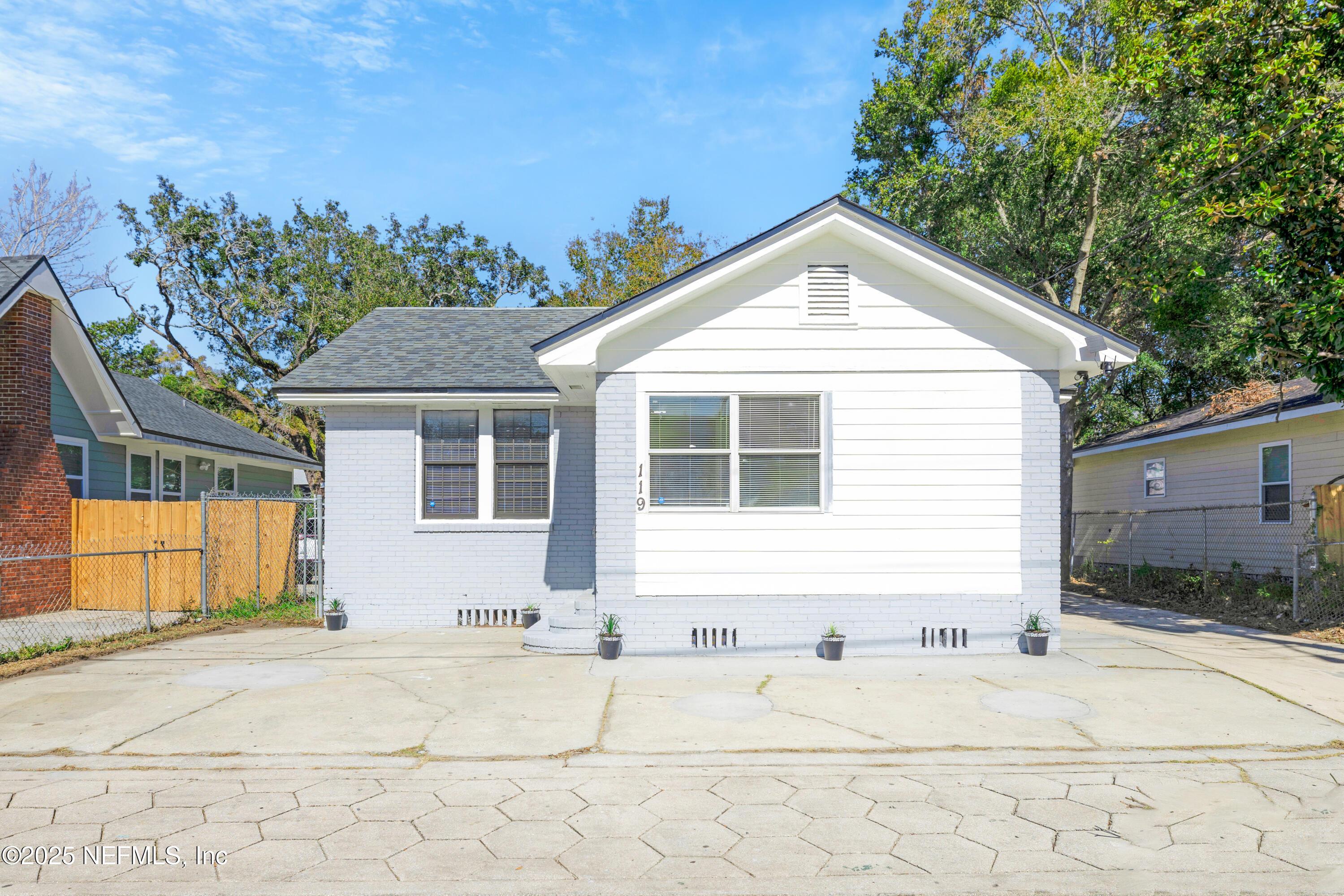 W 22nd St, Jacksonville, FL 32206