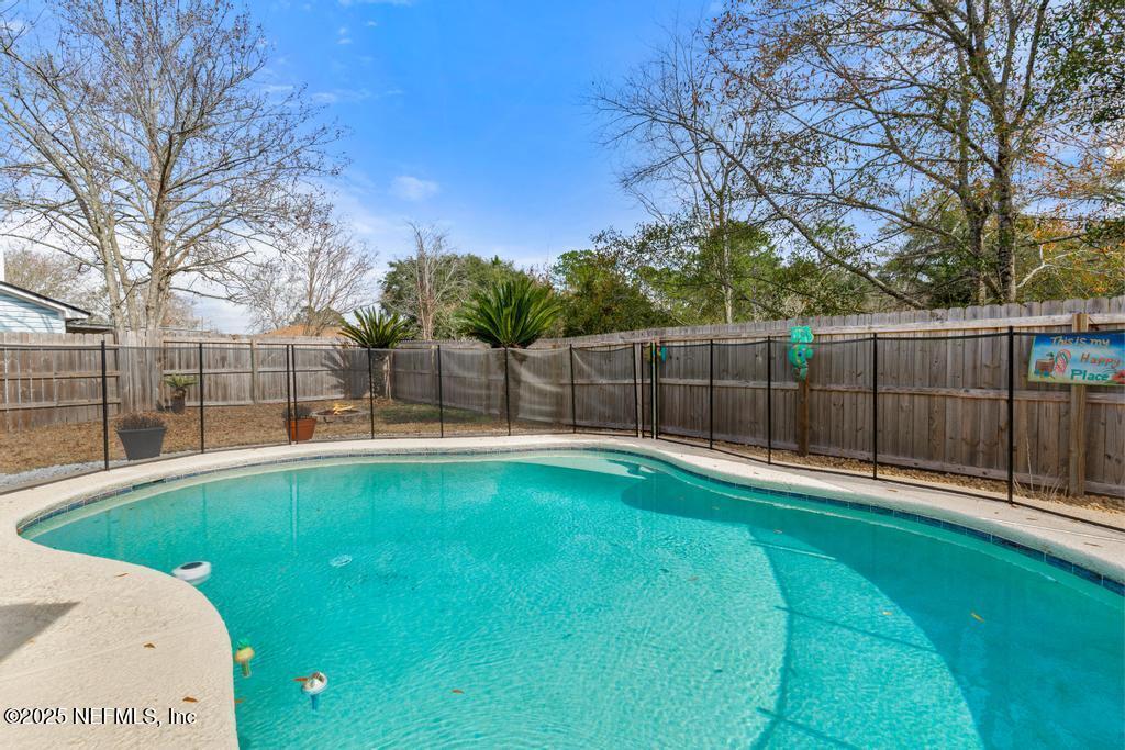 Blowing Rock Ln, Jacksonville, FL 32222