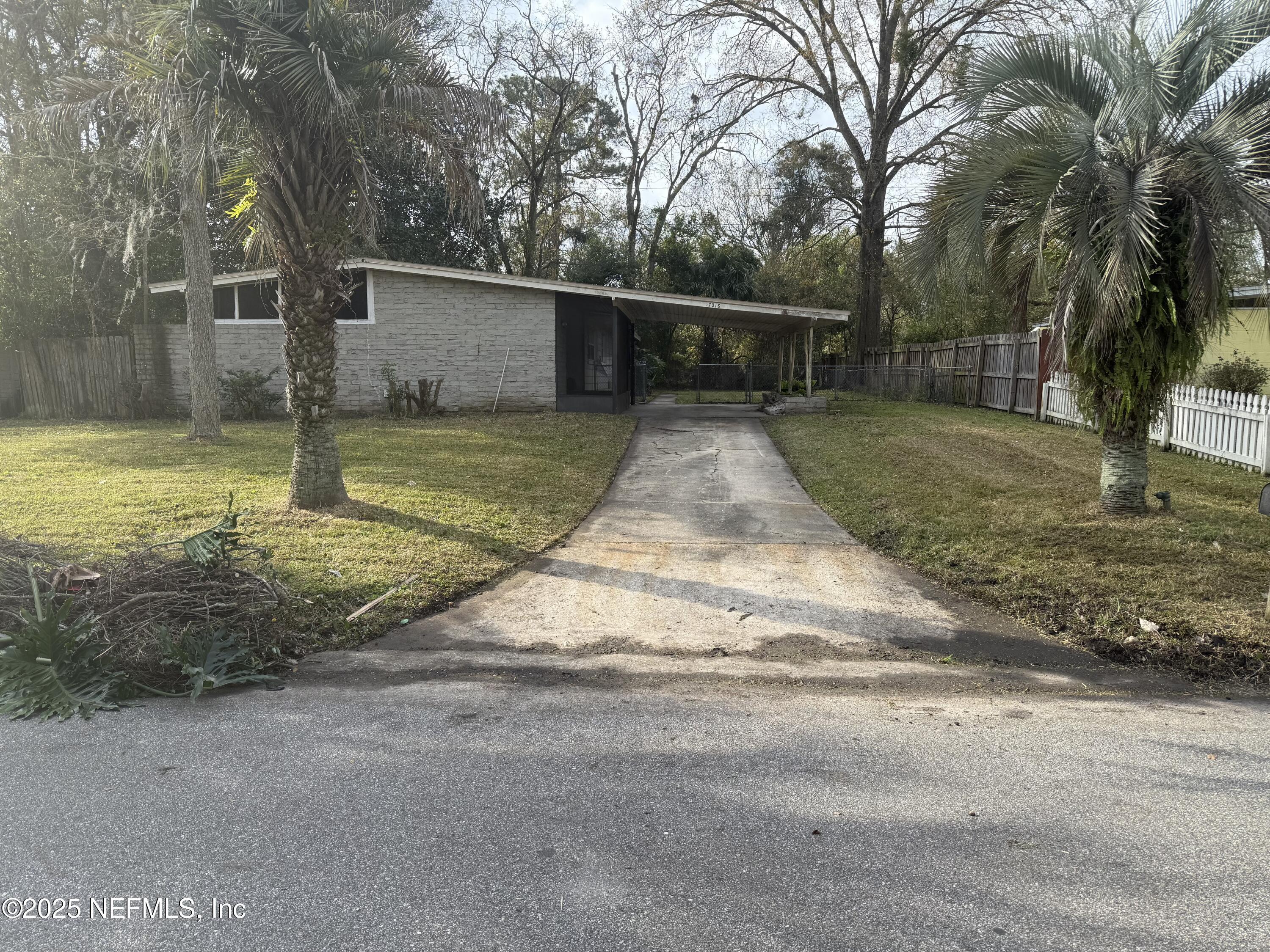 Arques Rd, Jacksonville, FL 32205
