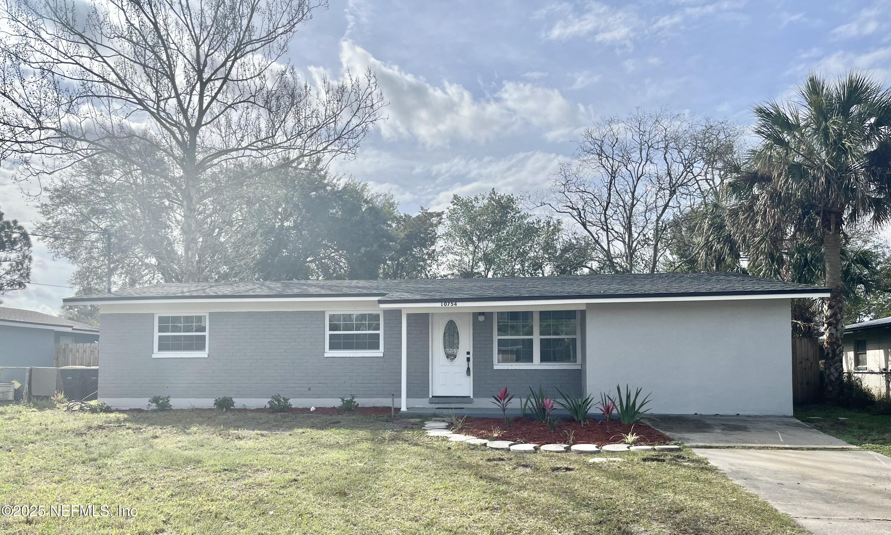 Majuro Dr, Jacksonville, FL 32246