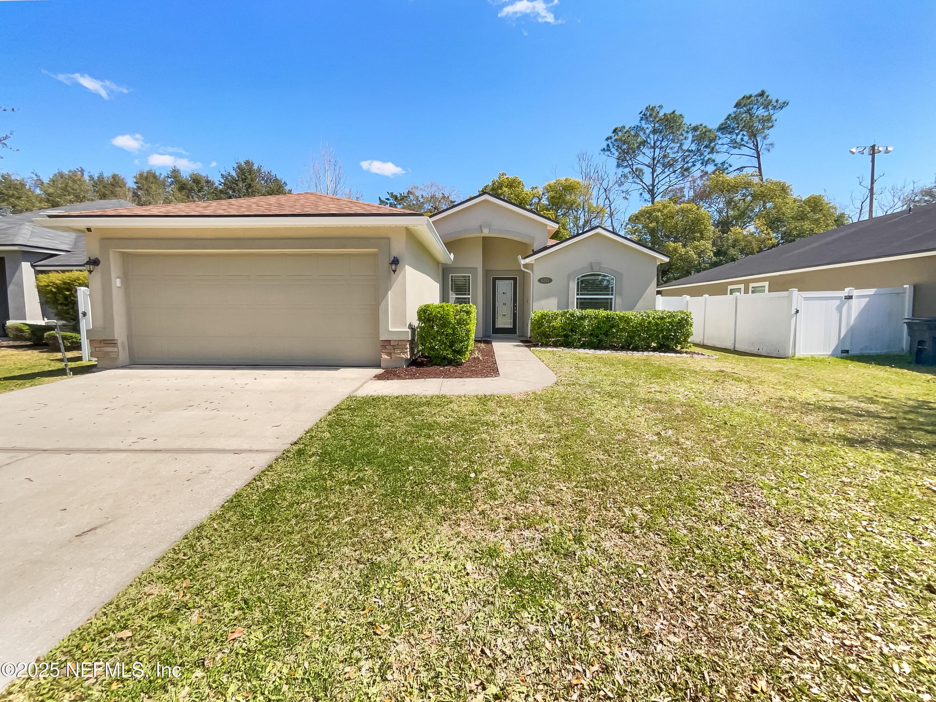 Rolling Tree St, Jacksonville, FL 32222