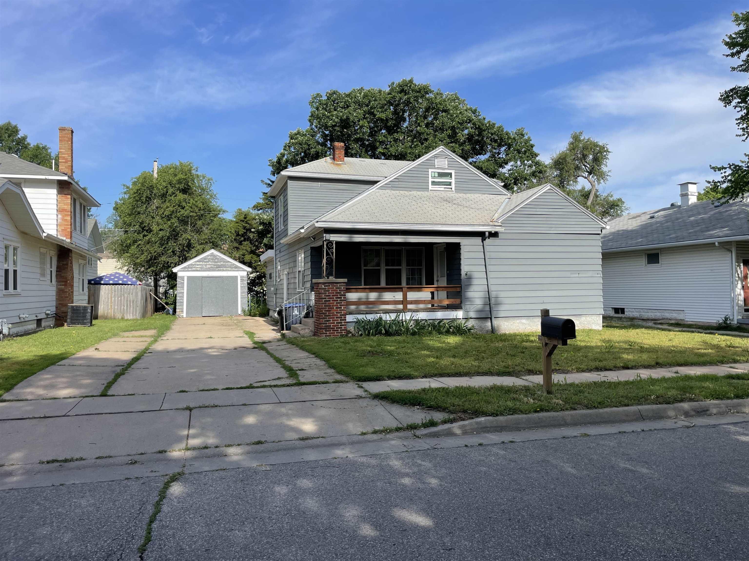 N Summit St, El Dorado, KS 67042