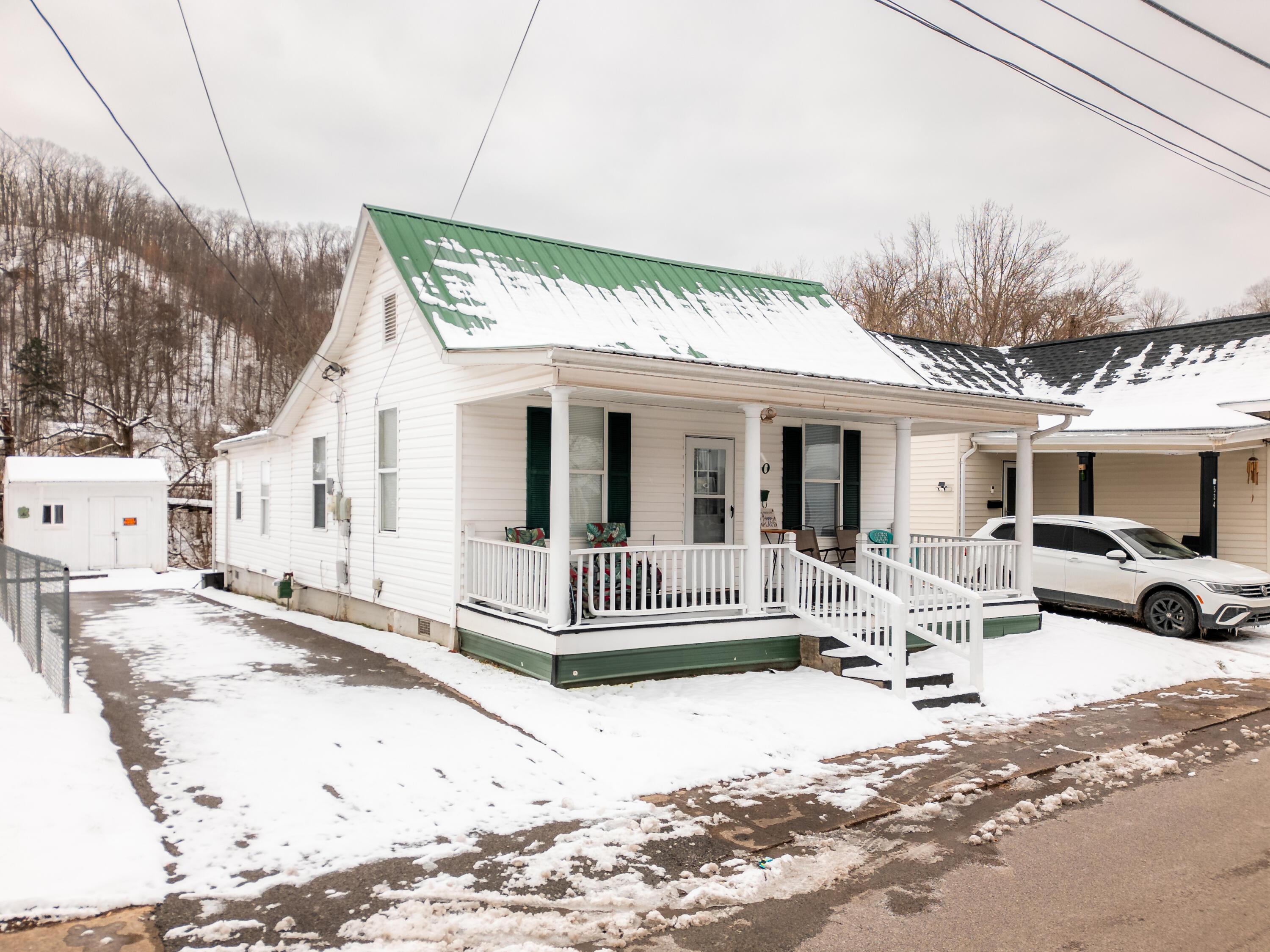 Main St, Paintsville, KY 41240