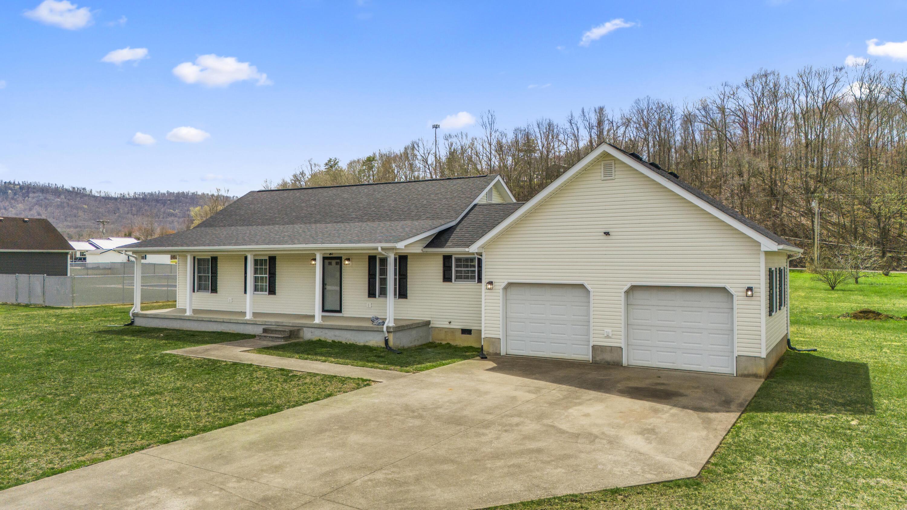 Arrowhead Dr, Clay City, KY 40312