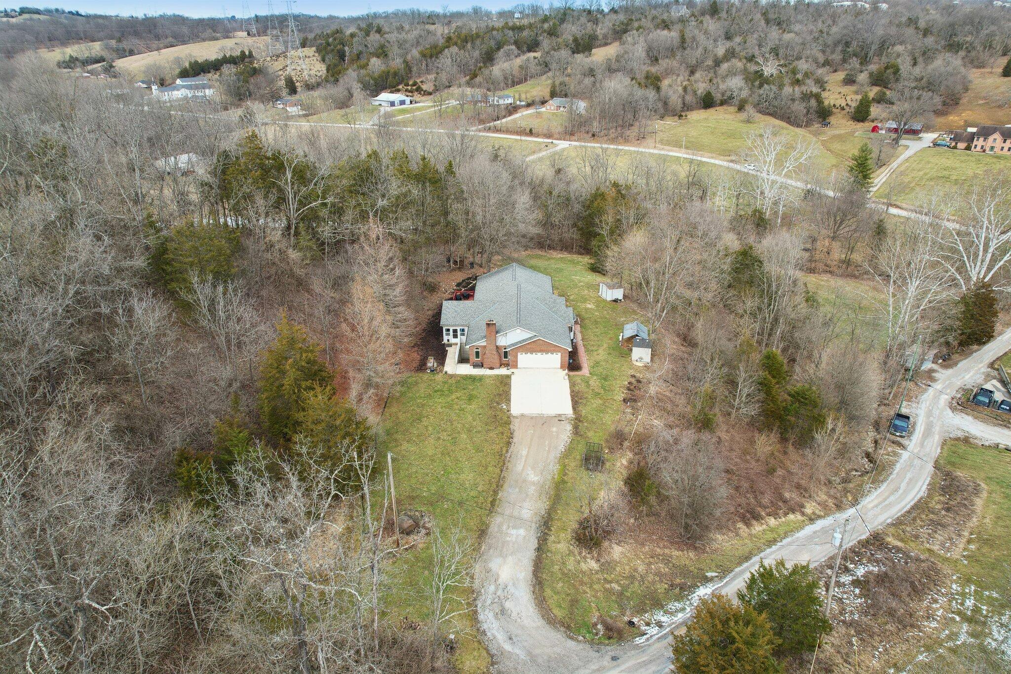 Stonehouse Rd, California, KY 41007