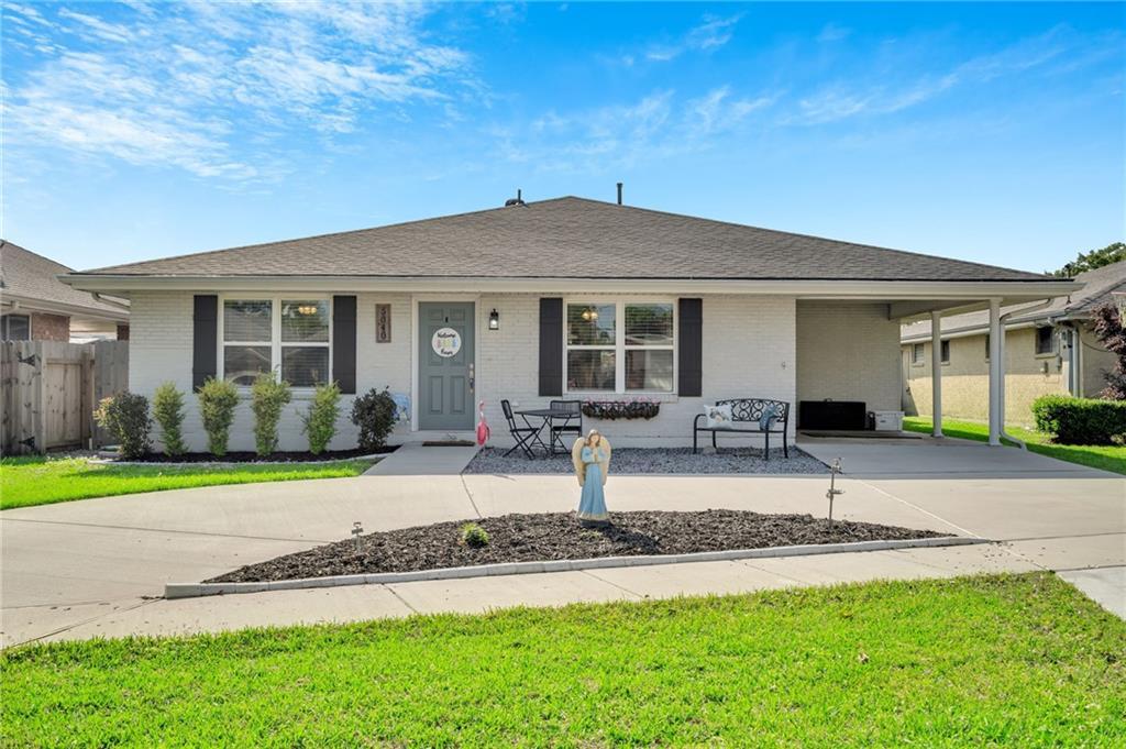 Senac Dr, Metairie, LA 70003