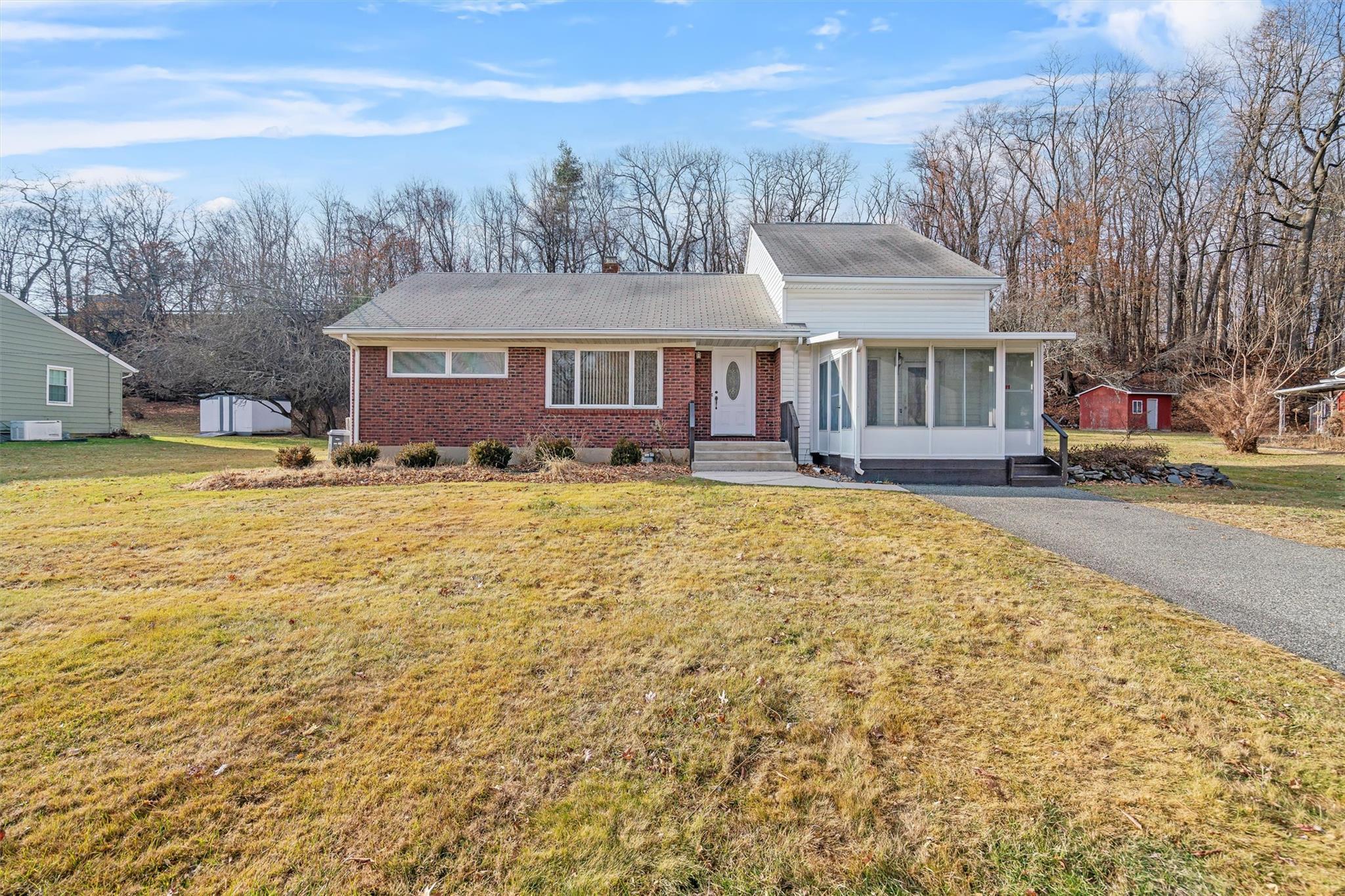 Dykes Park Rd, Nanuet, NY 10954