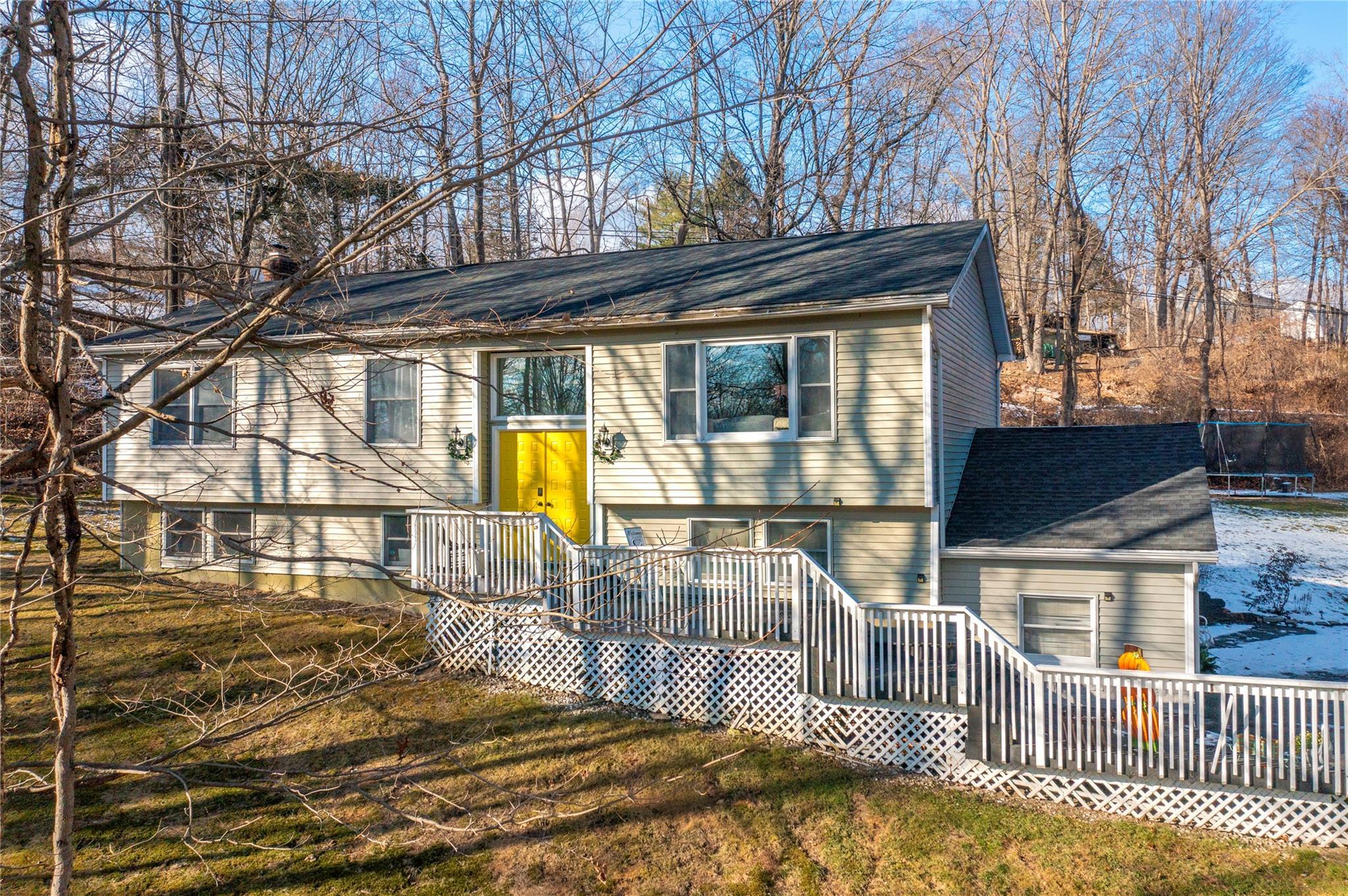 Fenwood Dr, Pawling, NY 12564