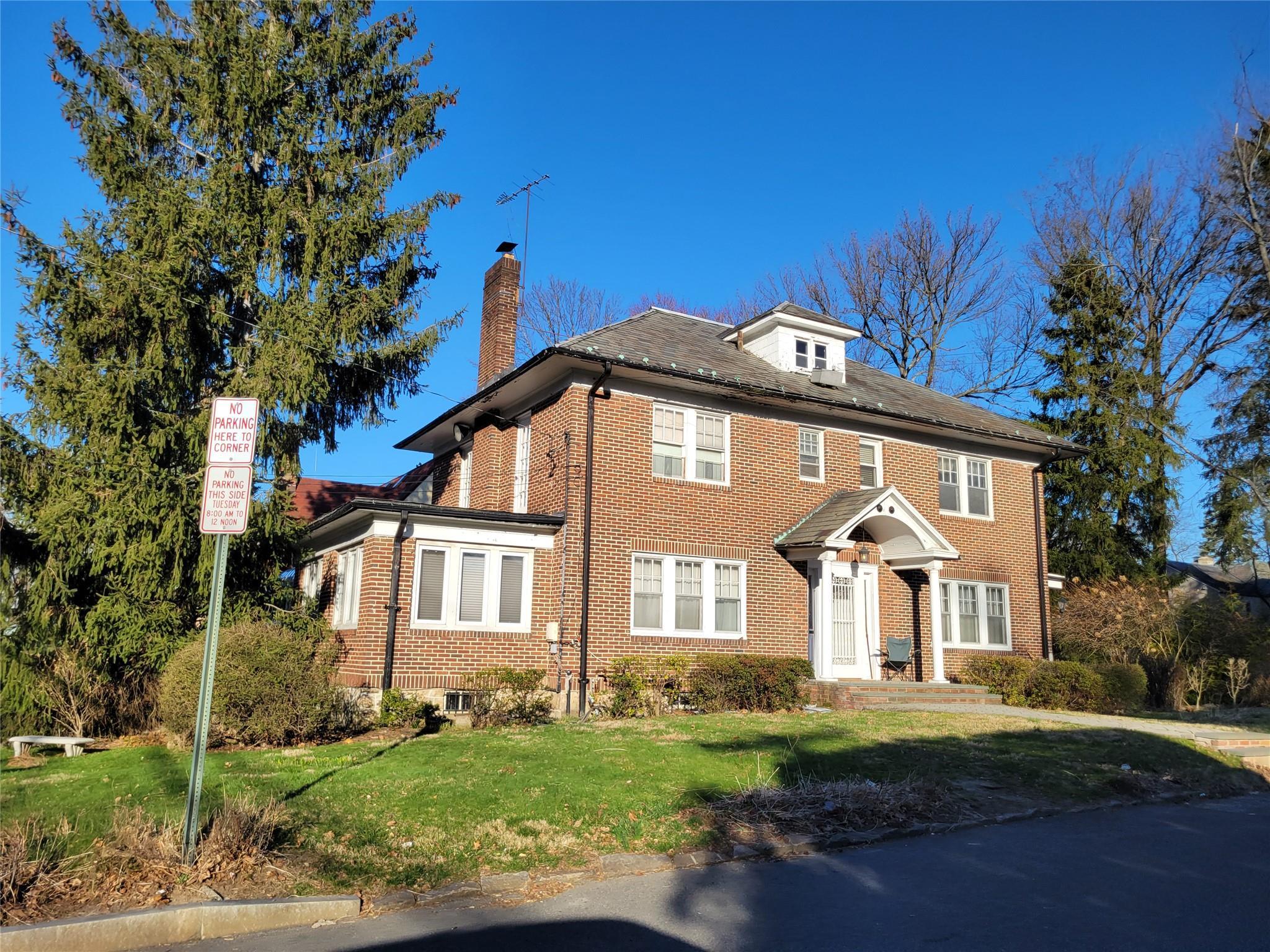 Calhoun Ave, New Rochelle, NY 10801