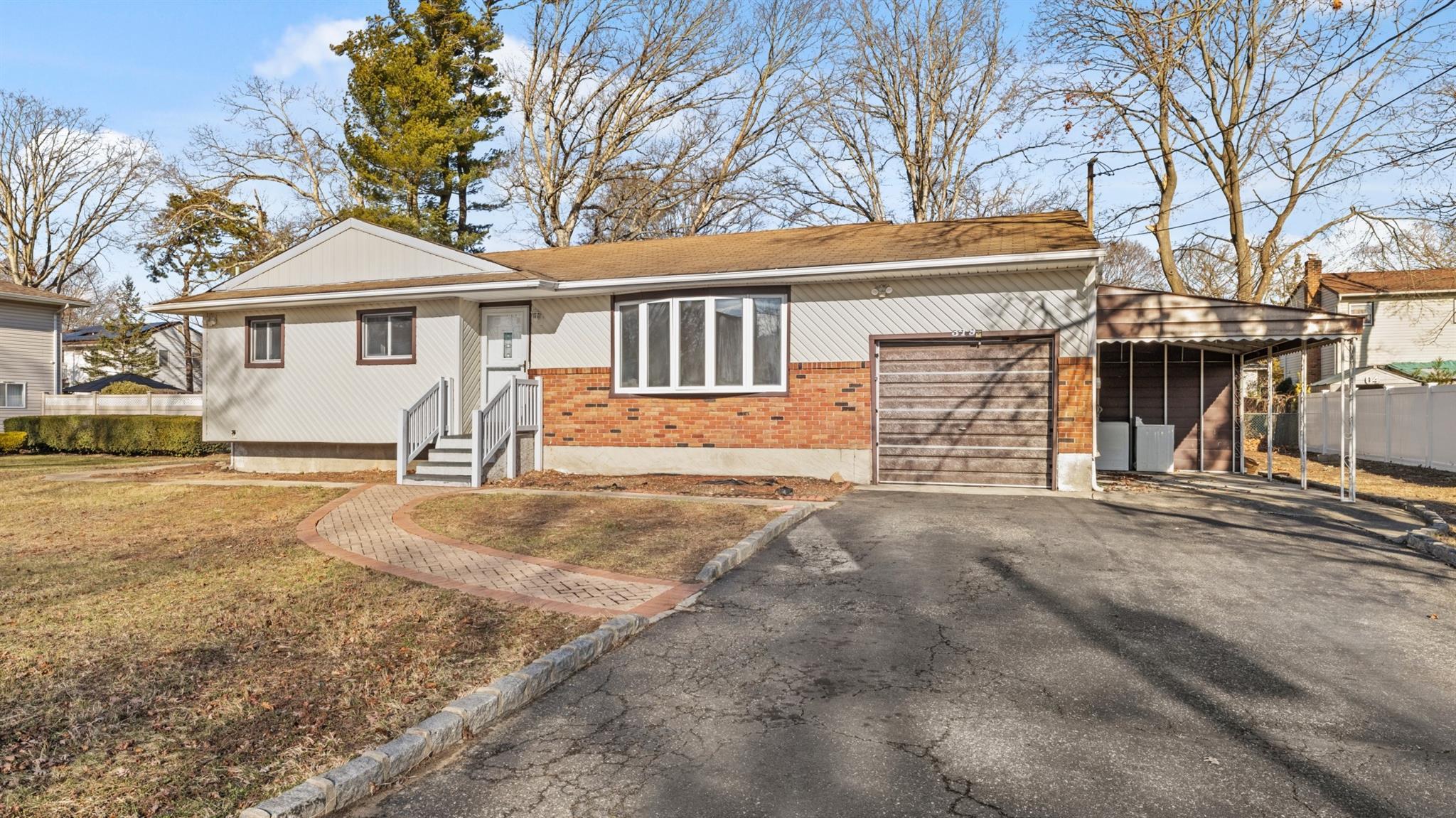 Essex St, West Babylon, NY 11704