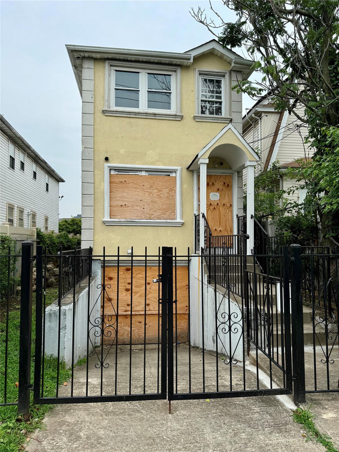 109th Ave, Jamaica, NY 11433