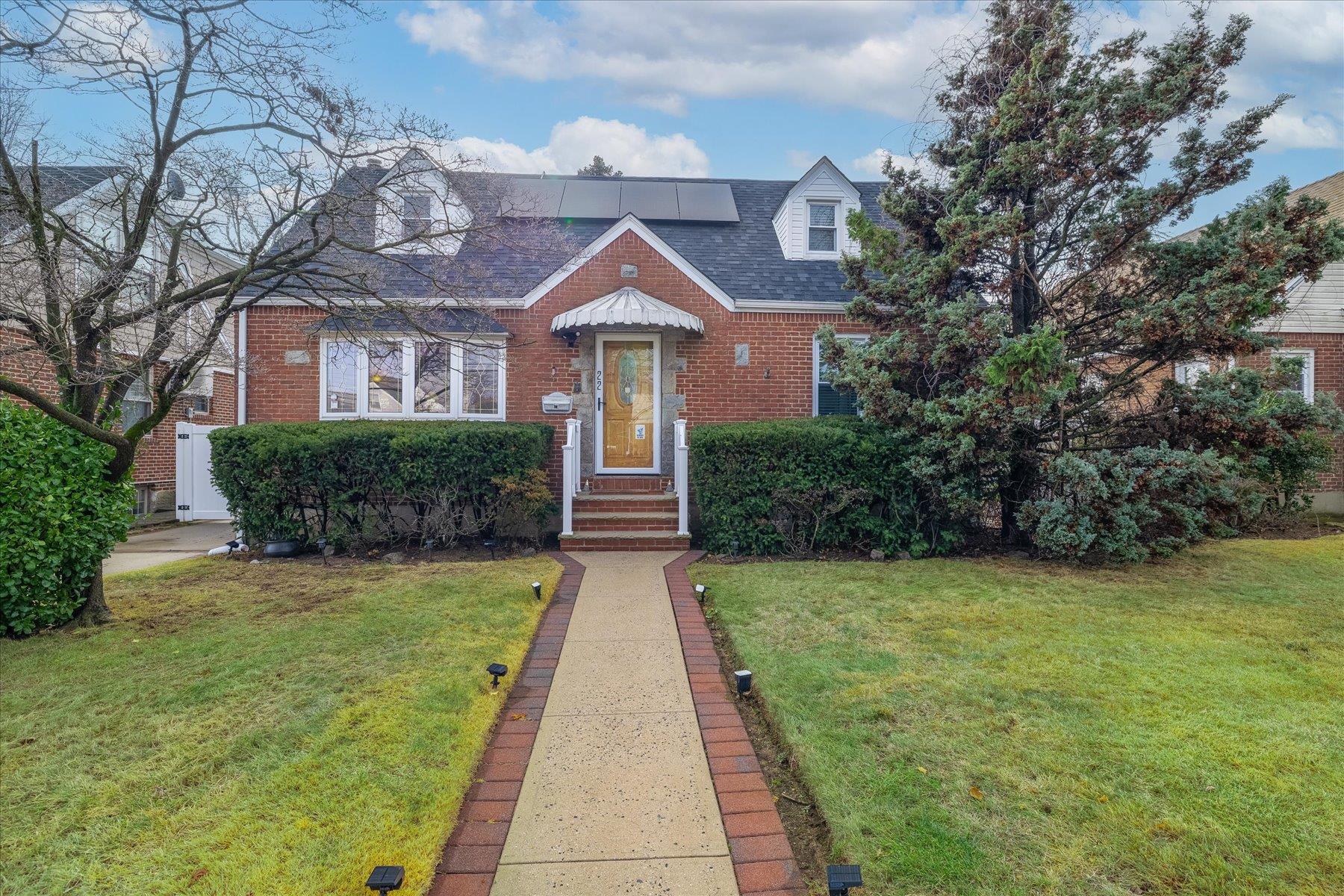 Fritchie Pl, Valley Stream, NY 11580