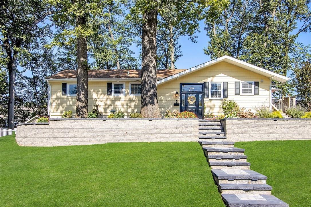 Indian Dr, West Nyack, NY 10994