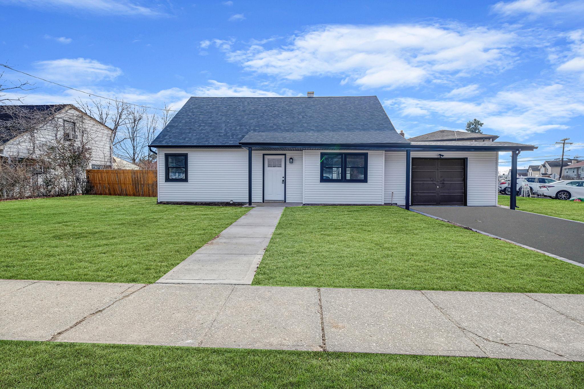 Denton Pl, Roosevelt, NY 11575