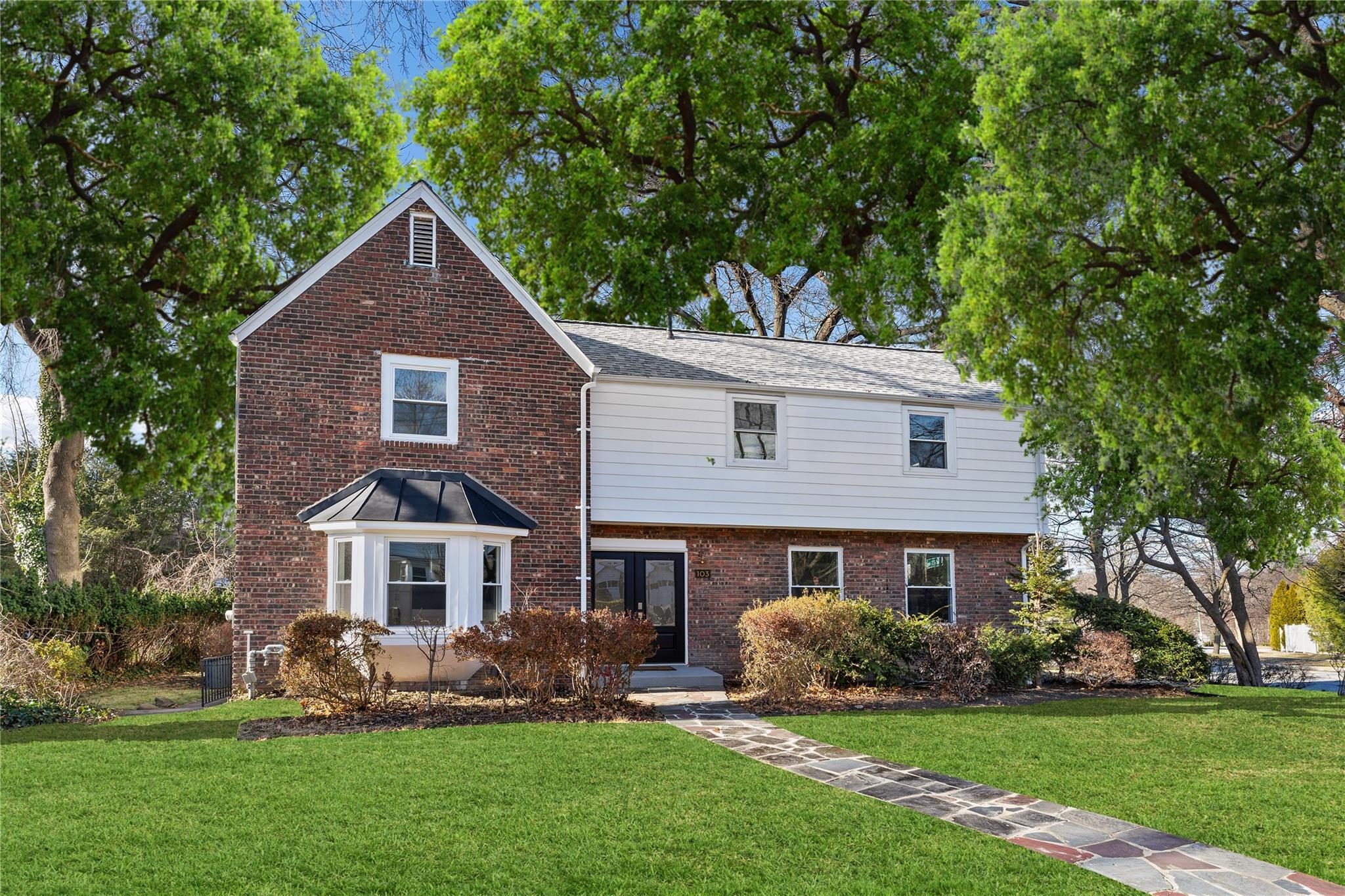 Grandview Blvd, Yonkers, NY 10710