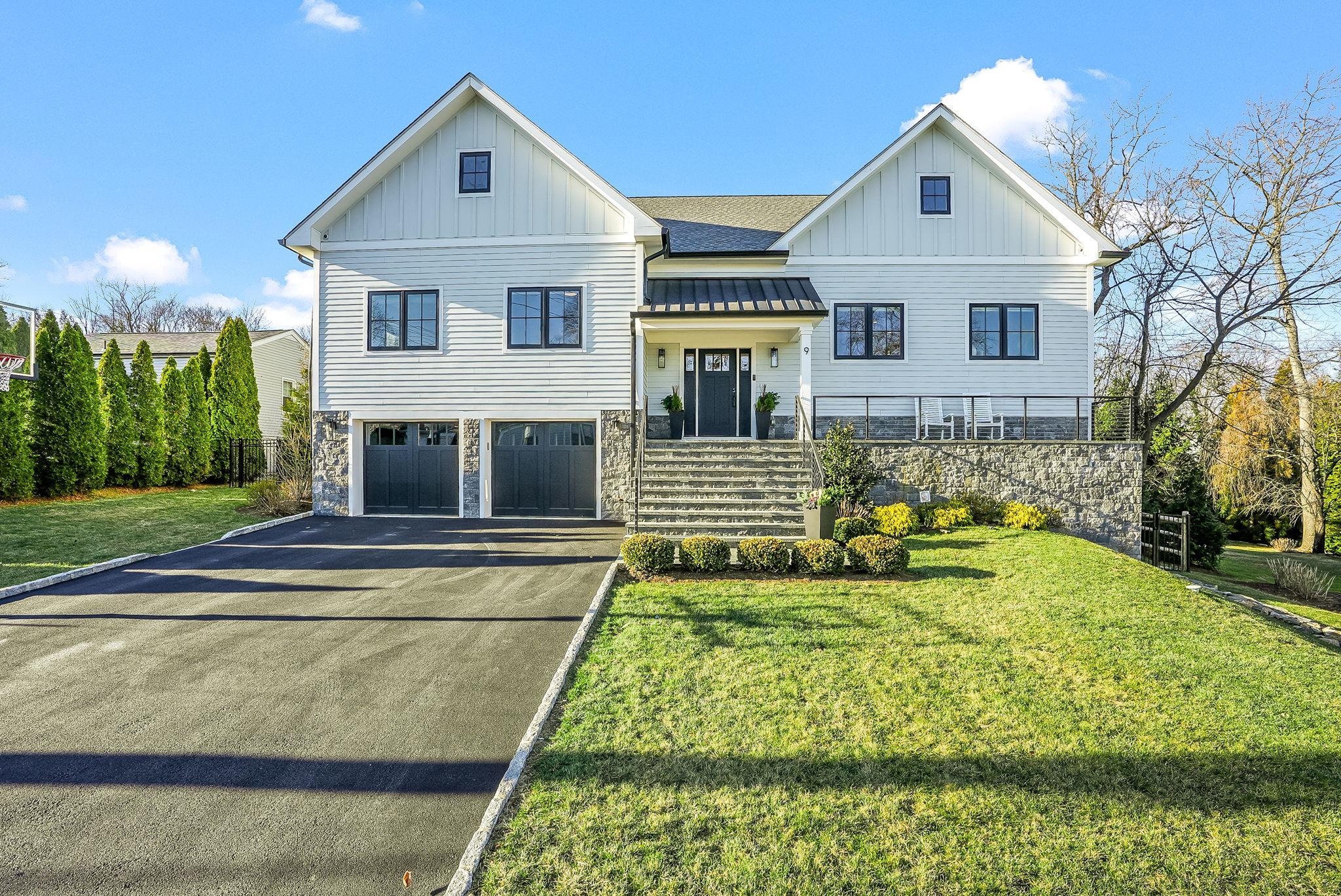 Beverly Dr, Rye, NY 10580